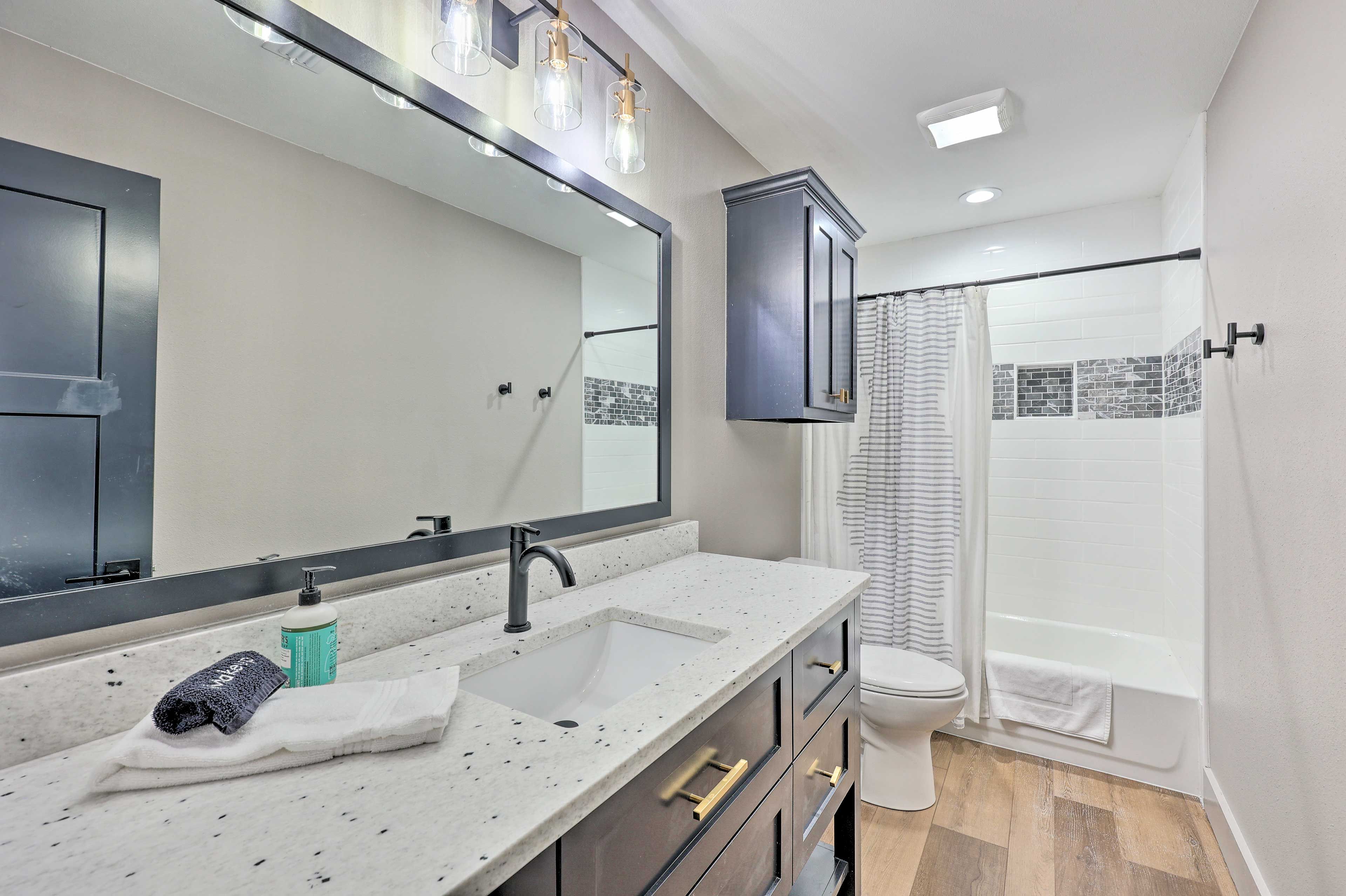 Bathroom | Towels Provided
