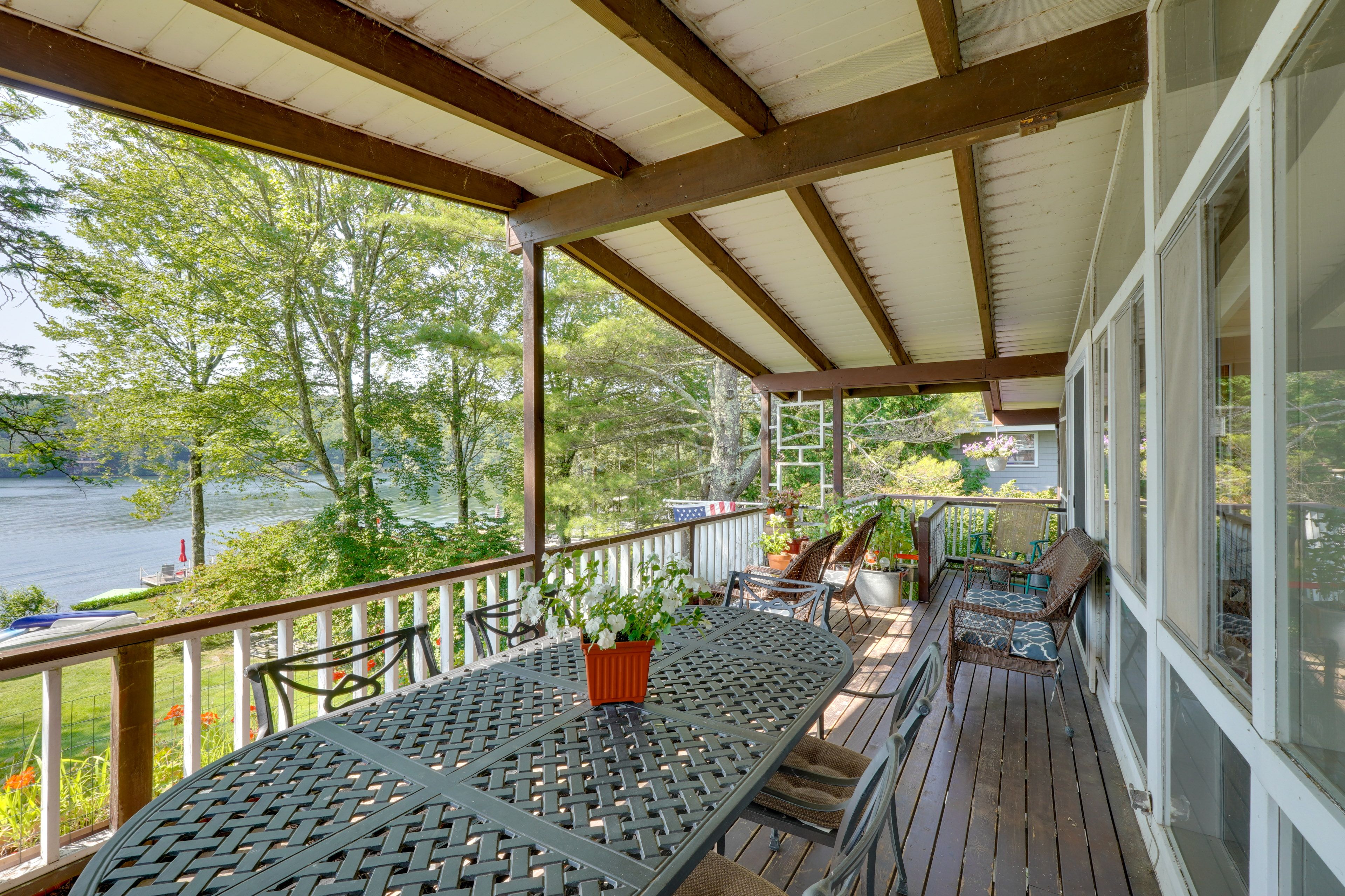 Deck | Dining Area | Gas Grill | Lake Views