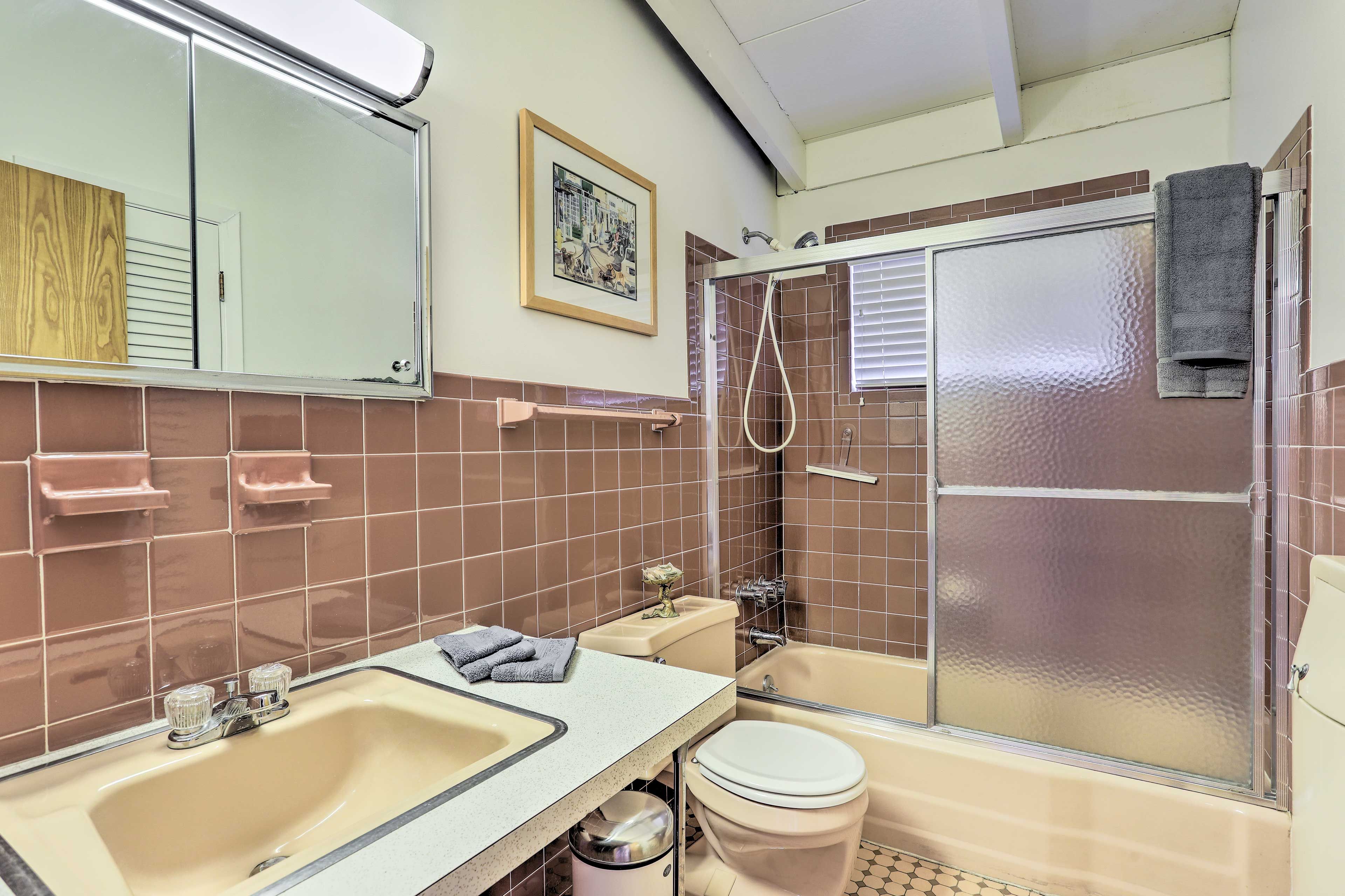 Full Bathroom