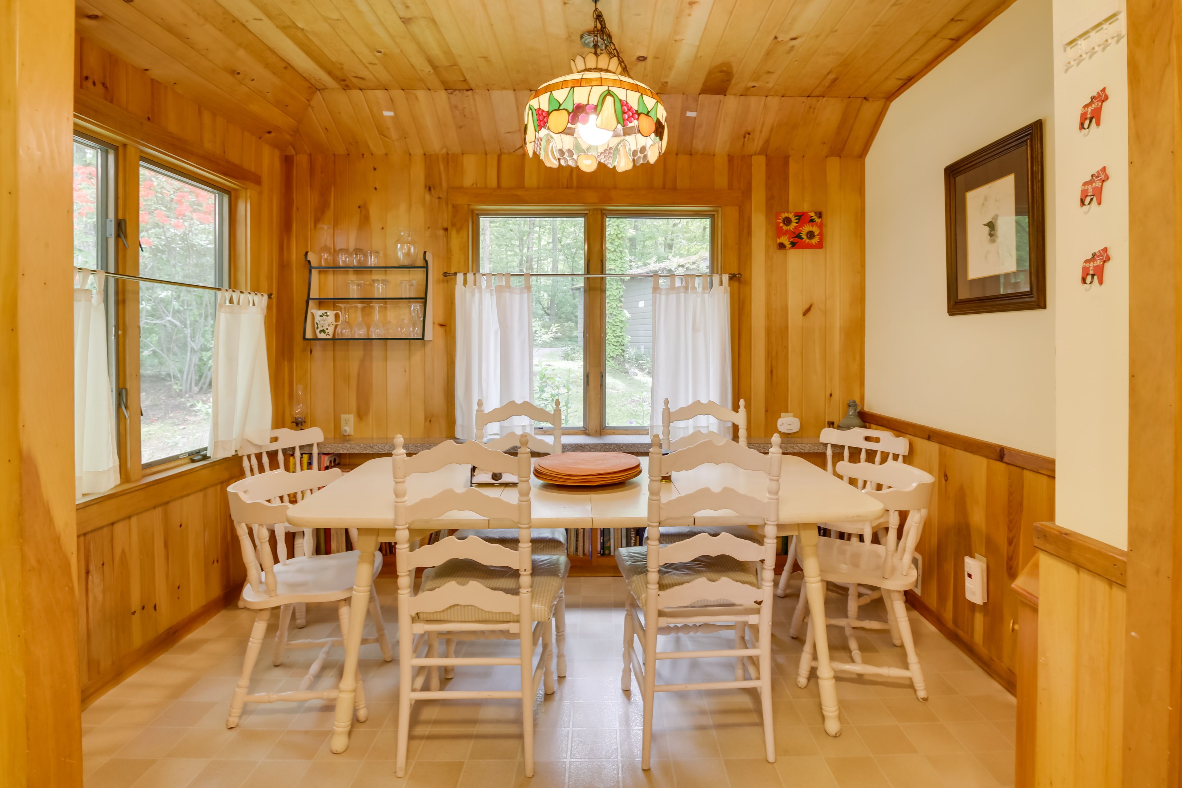 Additional Dining Area