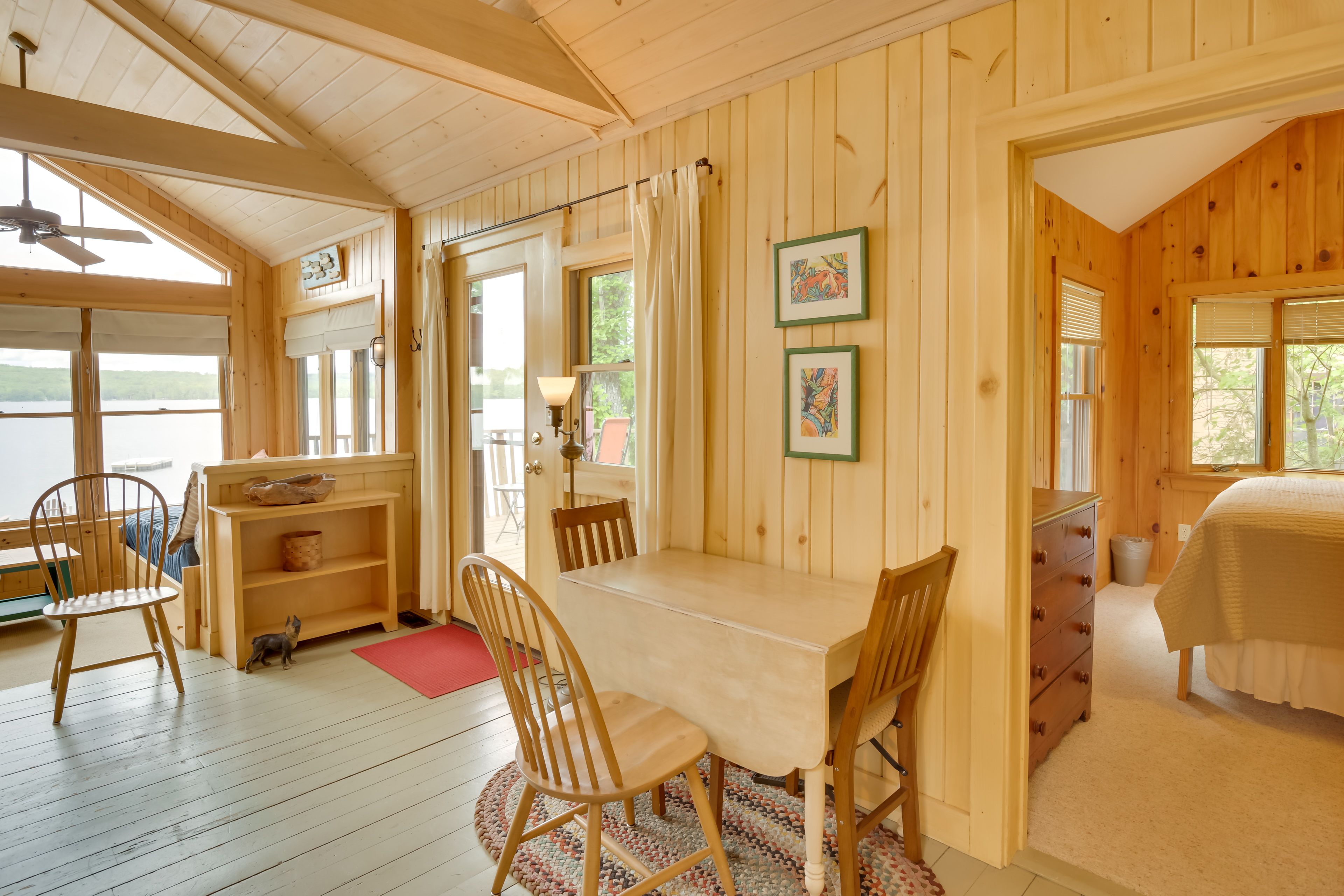 Dining Area | Dishware/Flatware