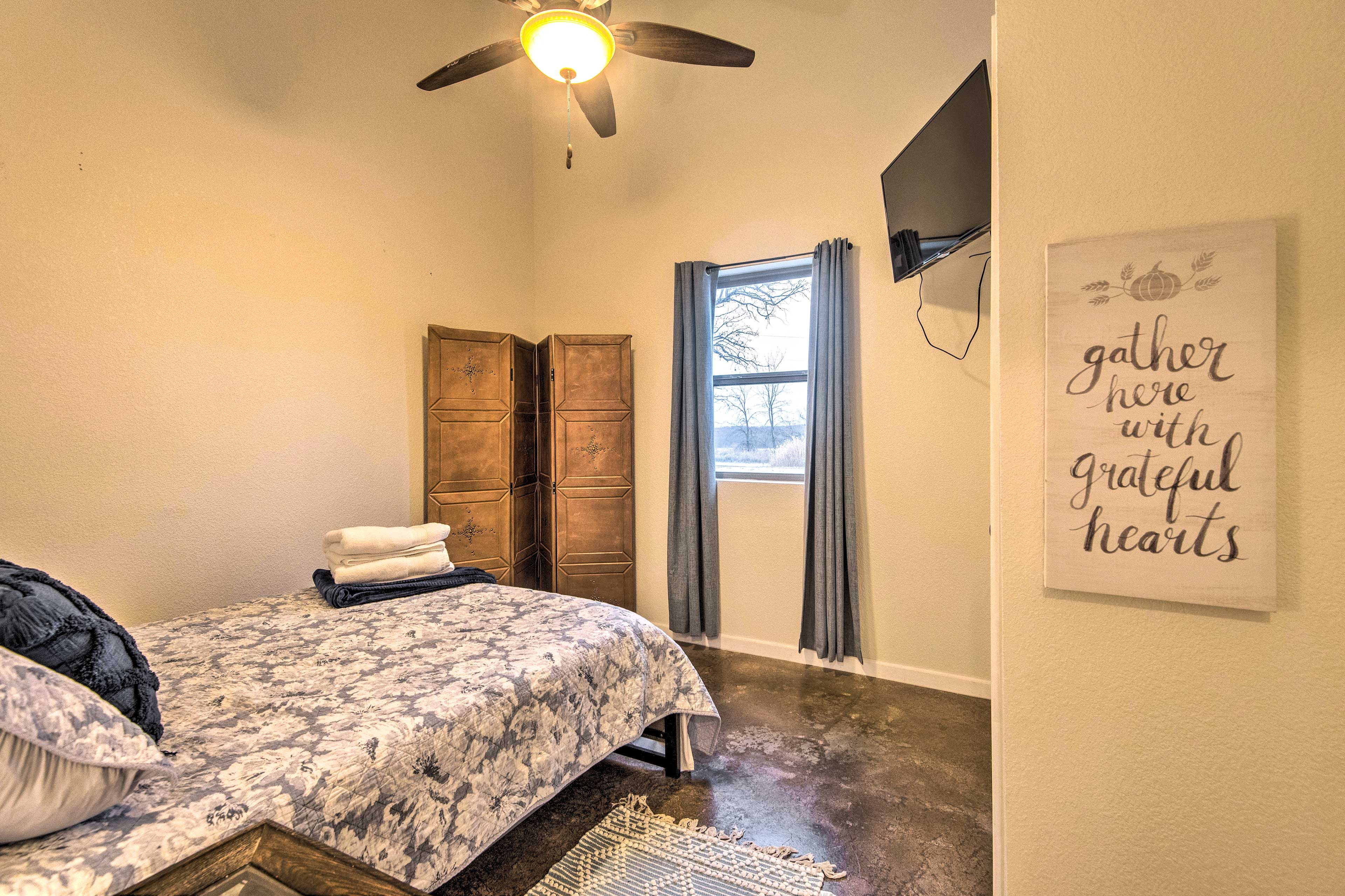 Bedroom 1 | Queen Bed | Linens Provided | Smart TV