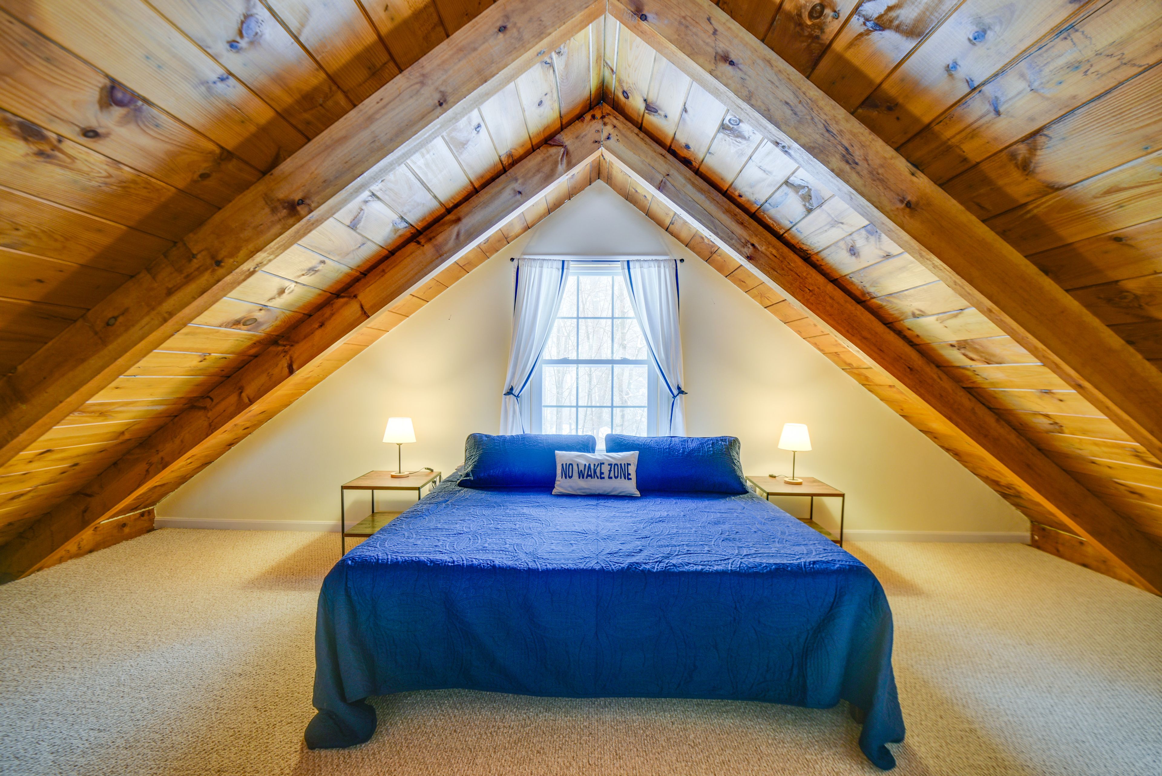 Loft | 2nd Floor | King Bed