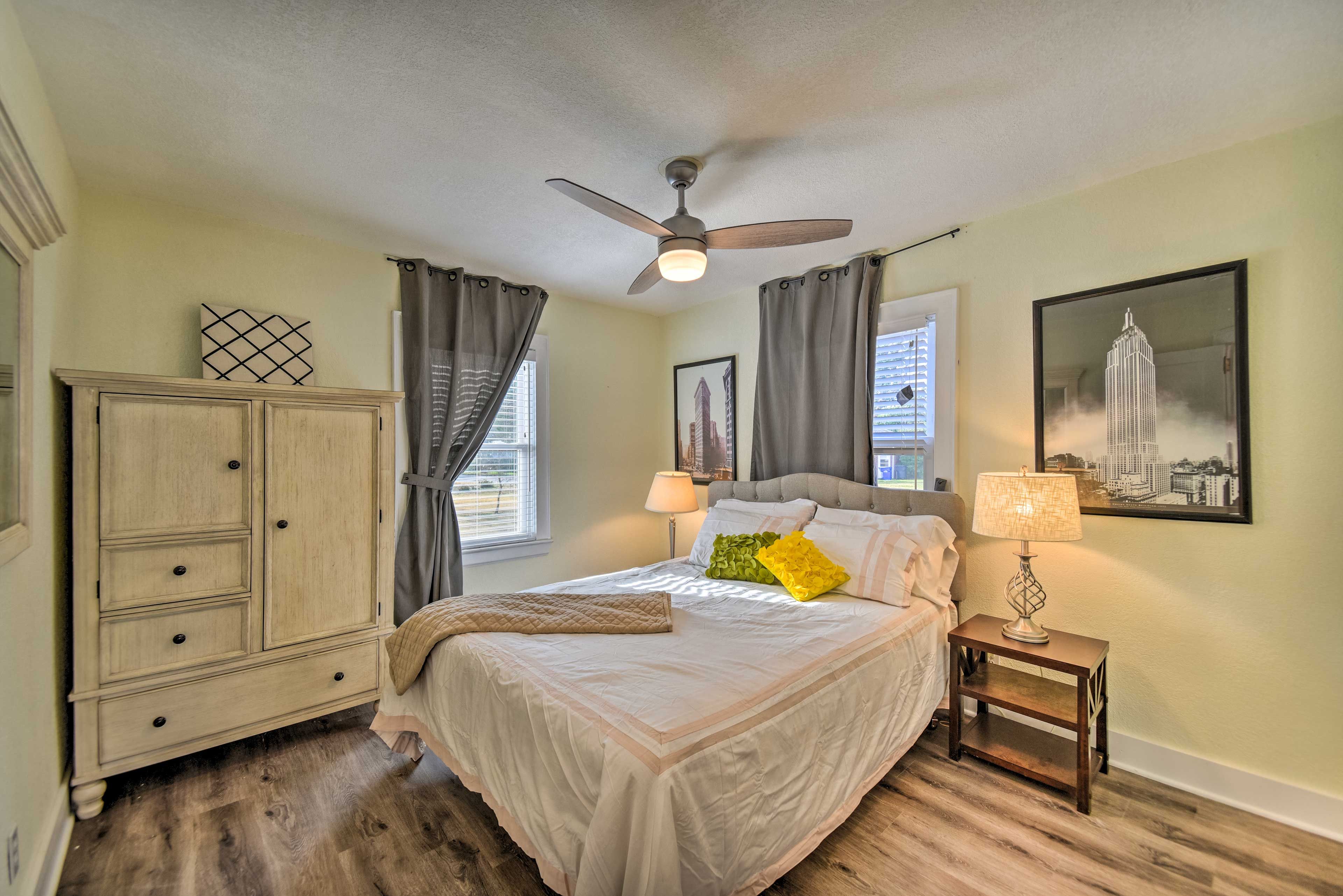 Bedroom 1 | Queen Bed | Linens Provided | Main Level
