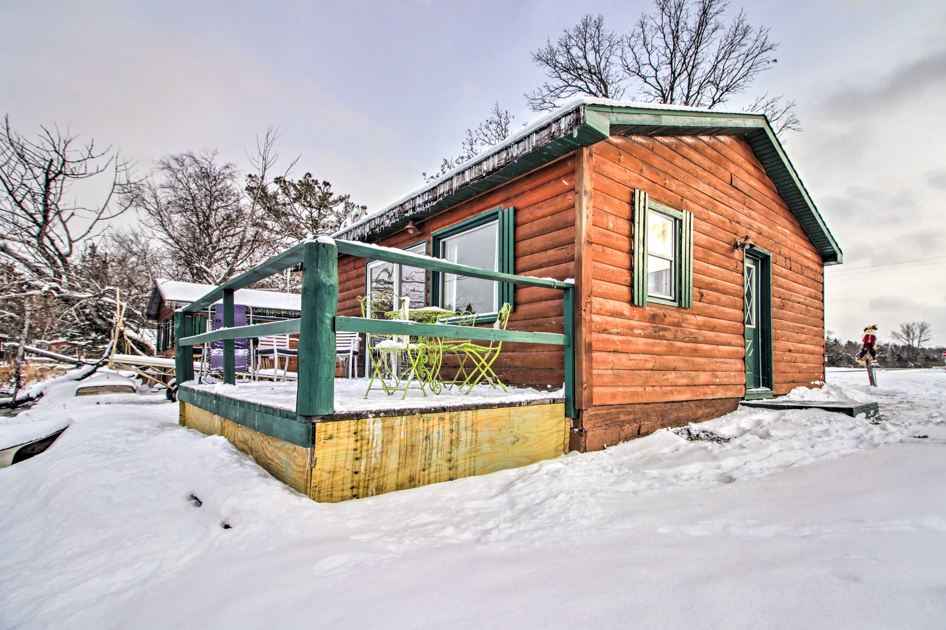 Cabin Exterior | Furnished Deck | Dining Area