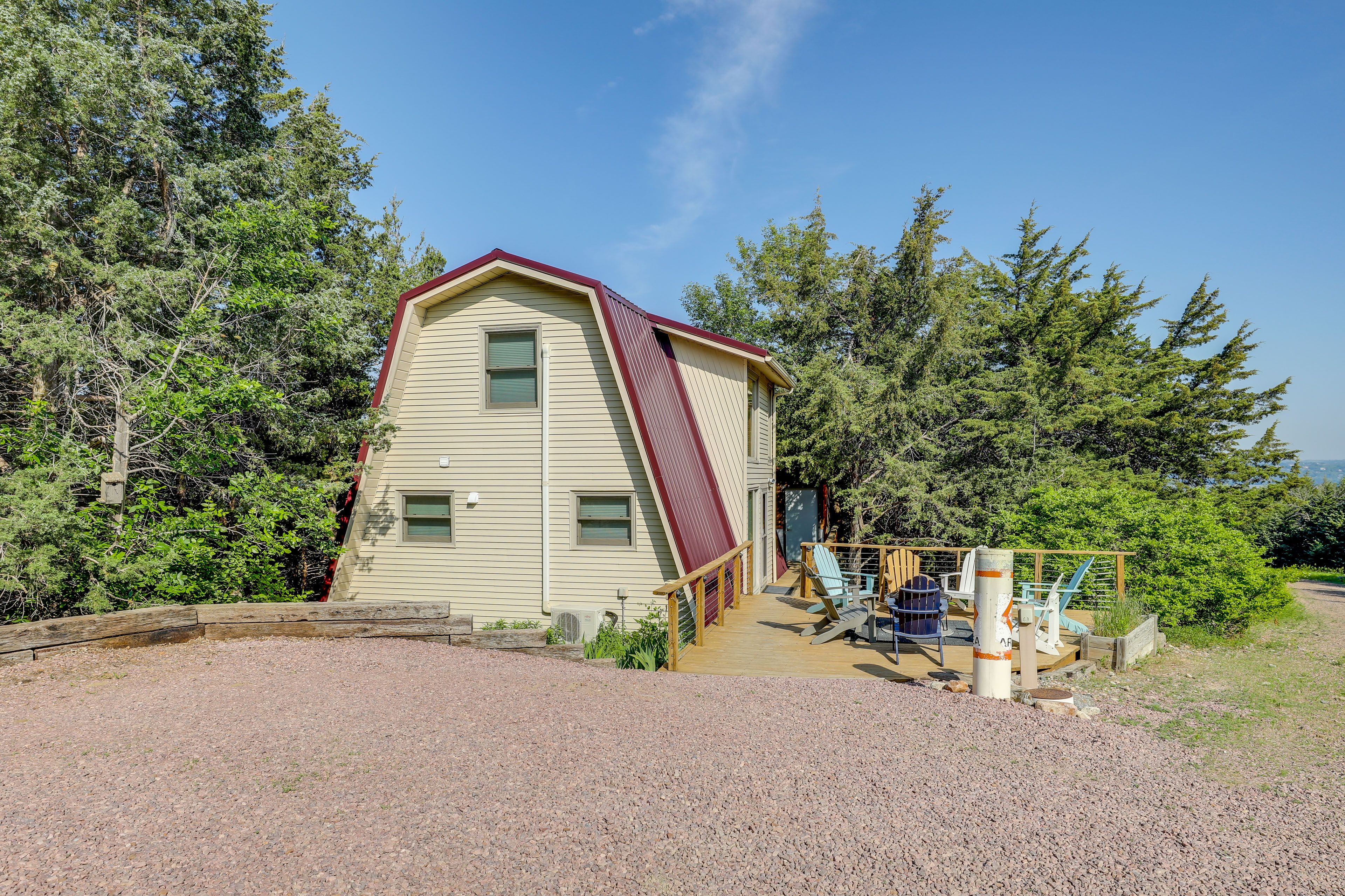 Parking | Driveway (3 Vehicles) | RV/Trailer Parking Allowed