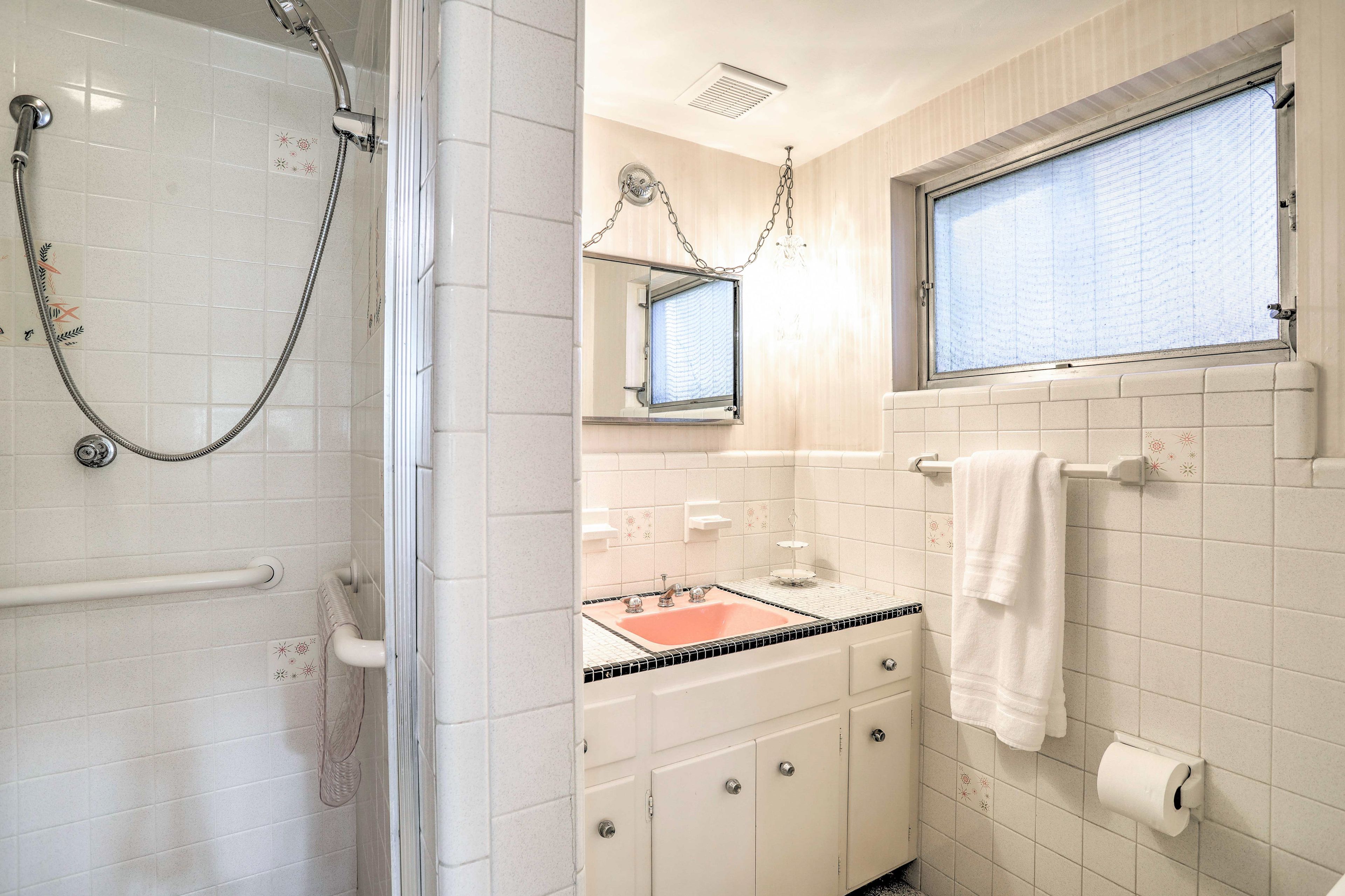 En-Suite Bathroom | Grab Rails
