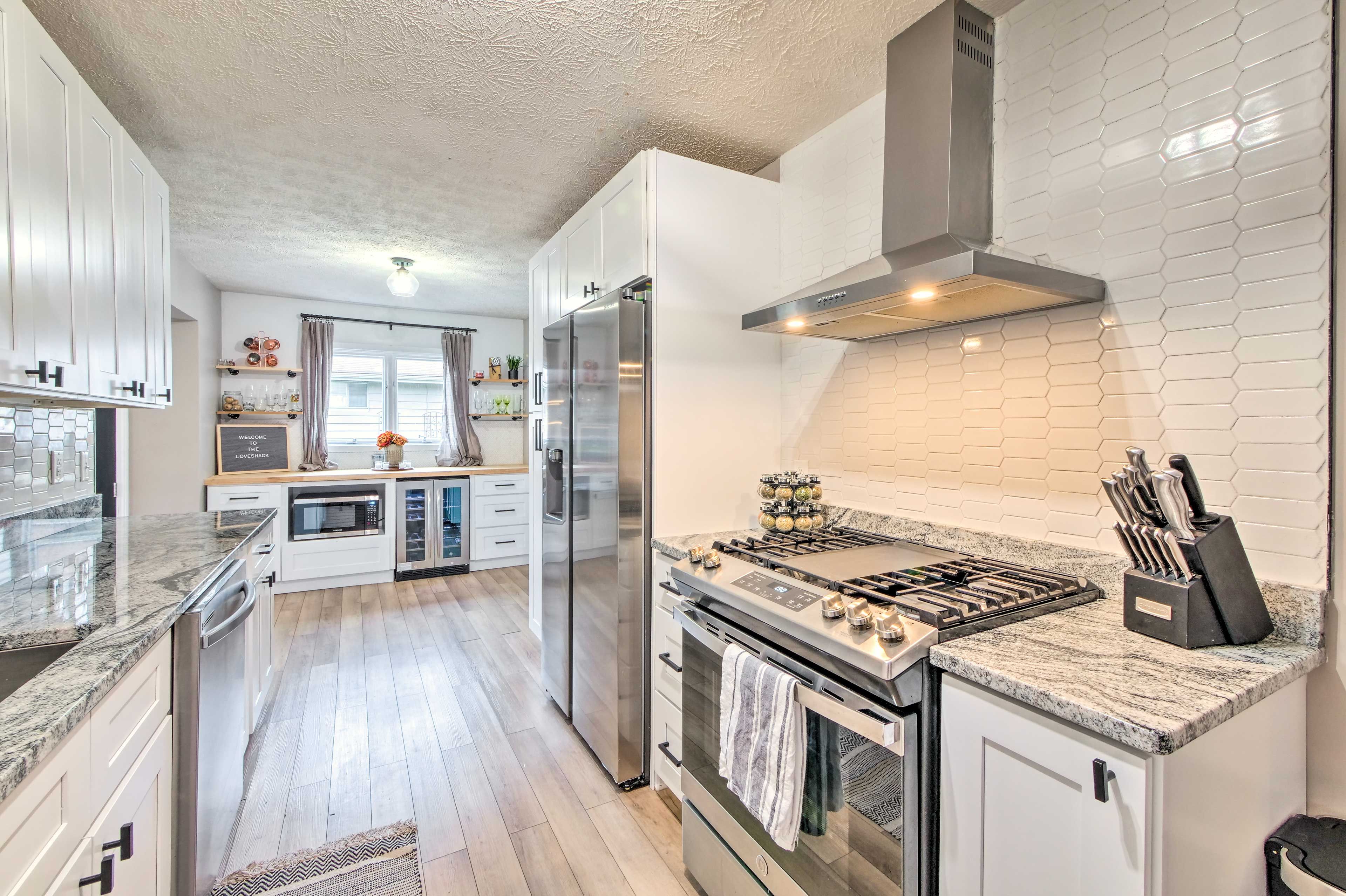 Kitchen | Dishwasher | Cooking Basics | Microwave | Knife Set | Spices