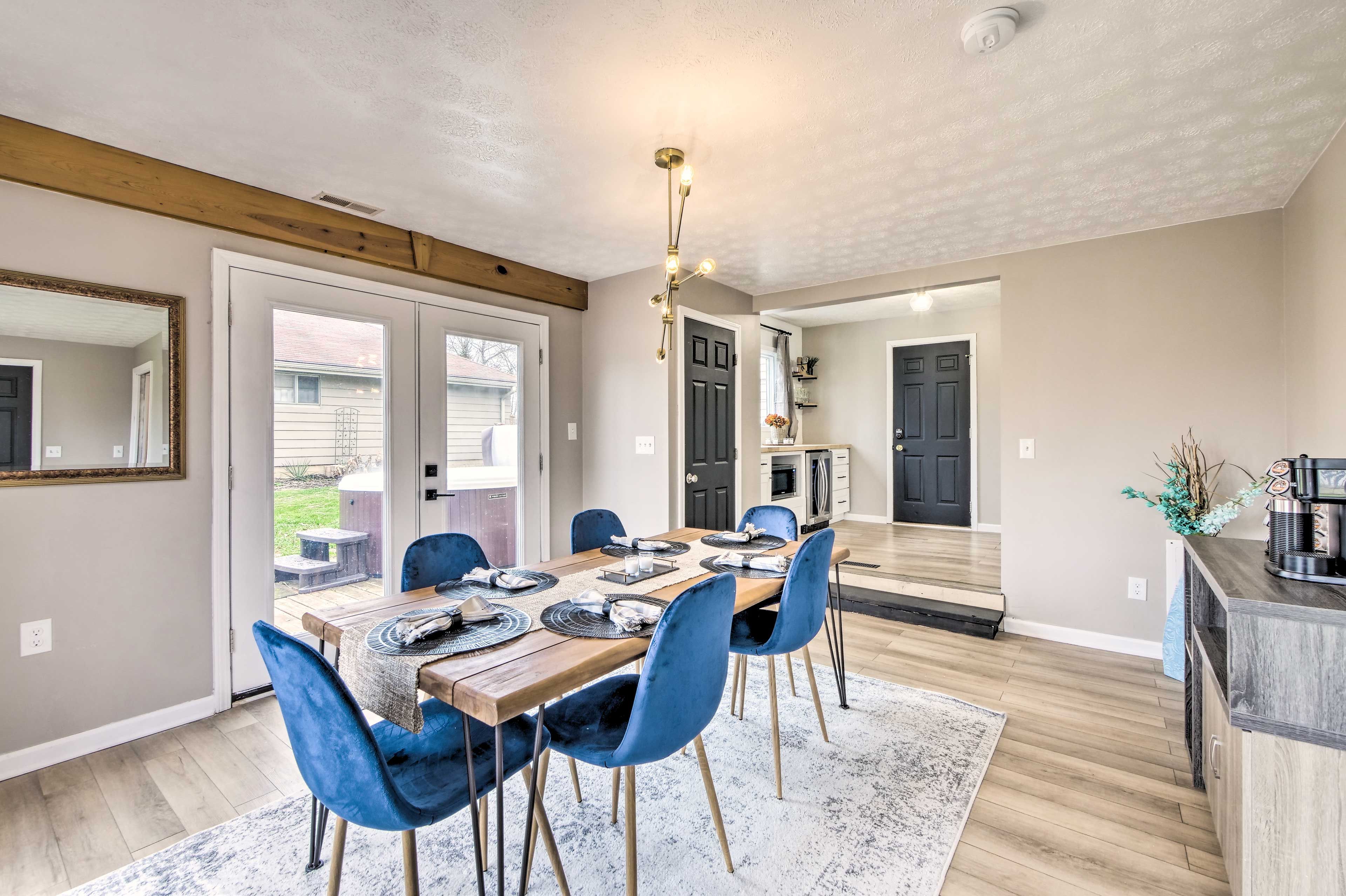 Dining Area | Coffee Bar | Dining Table | Dishware/Flatware