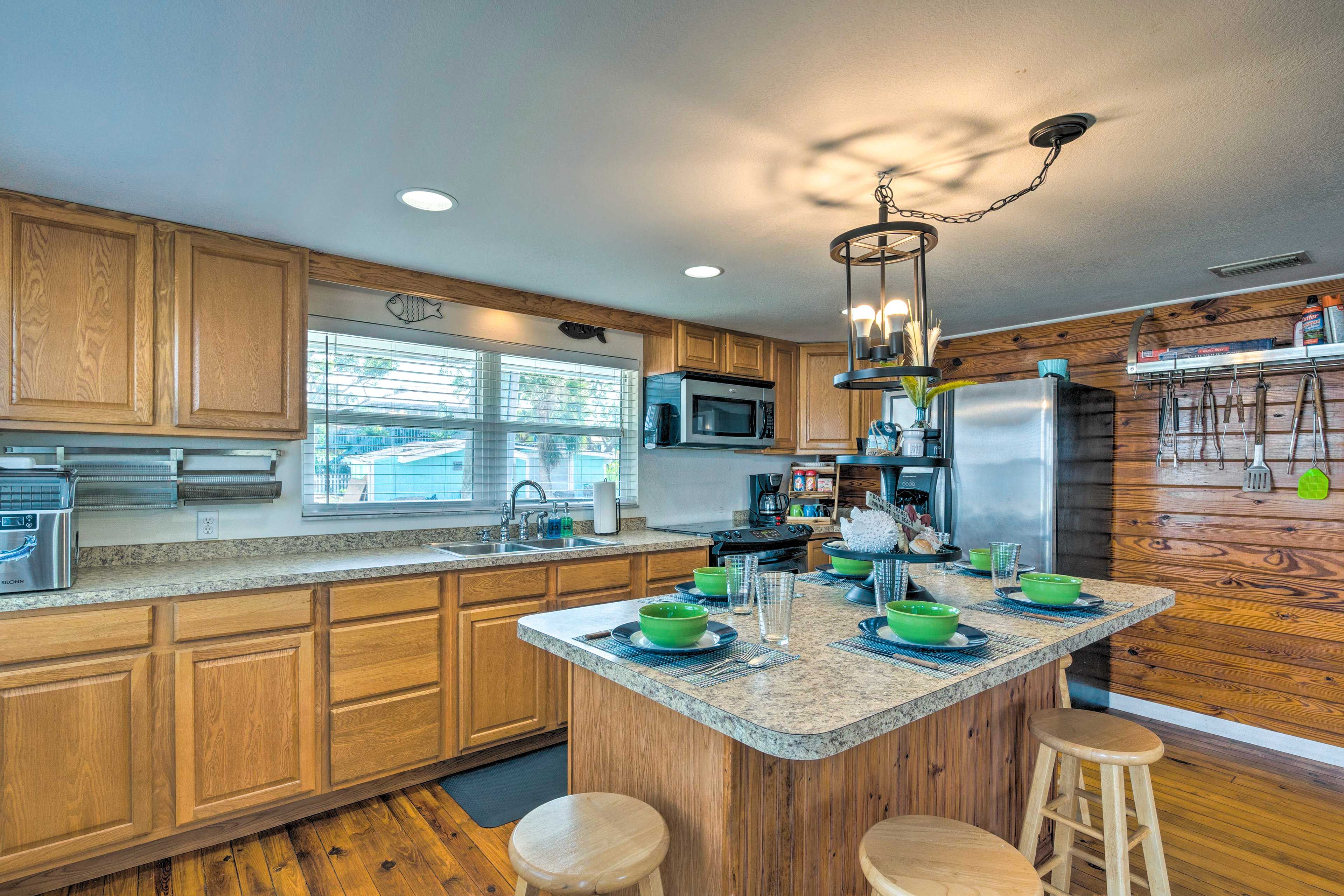 Kitchen | Cooking Basics | Crockpot | Blender | Toaster