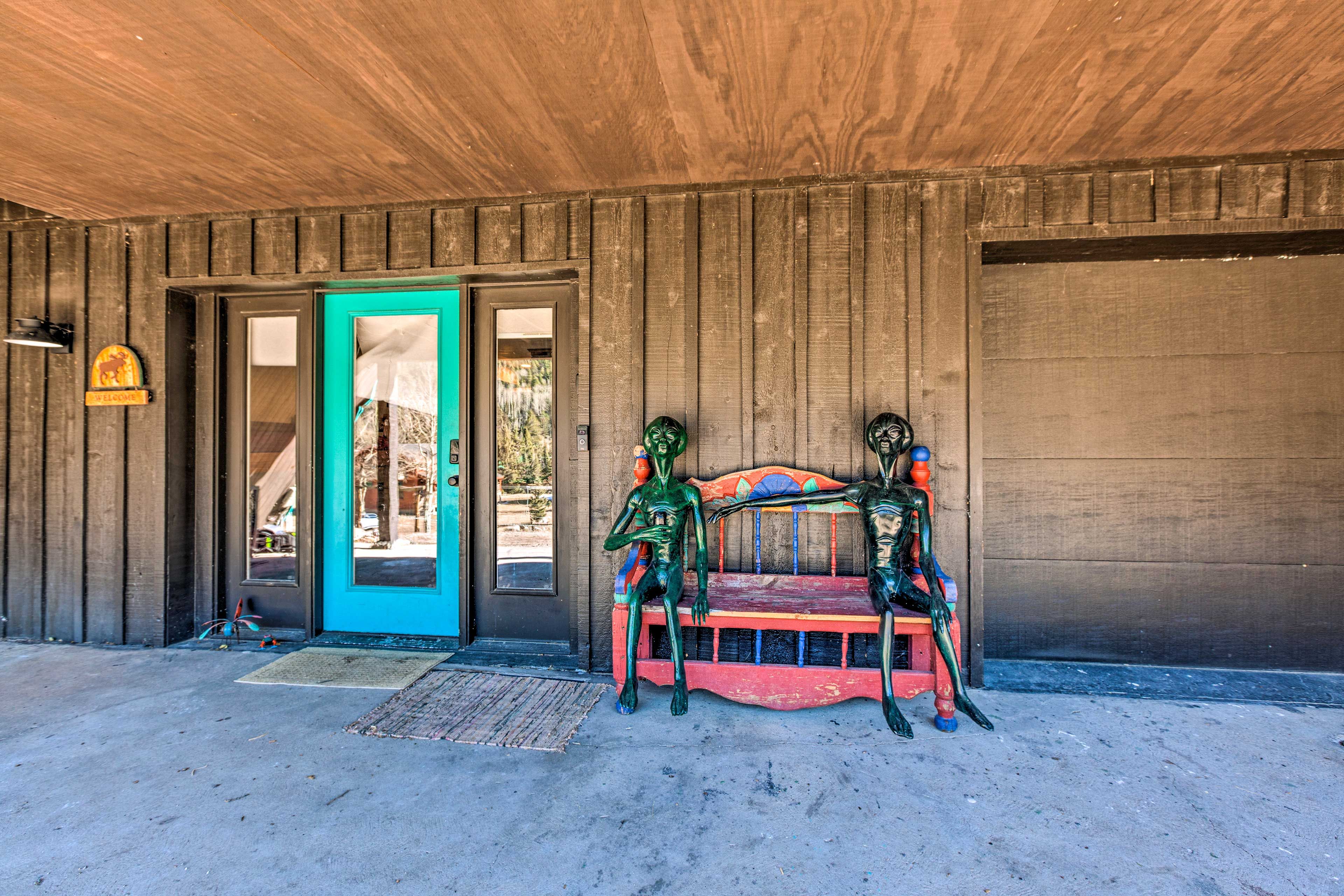 Cabin Exterior | Keyless Entry