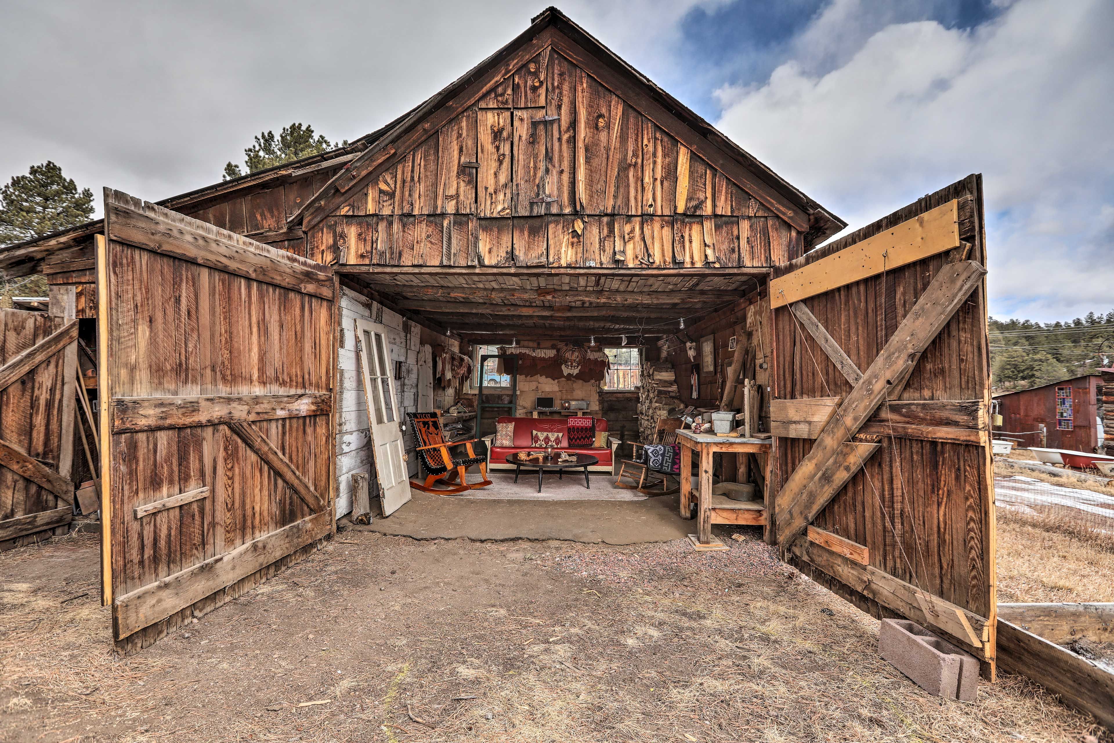 Historic Barn | Pet Friendly w/ Fee