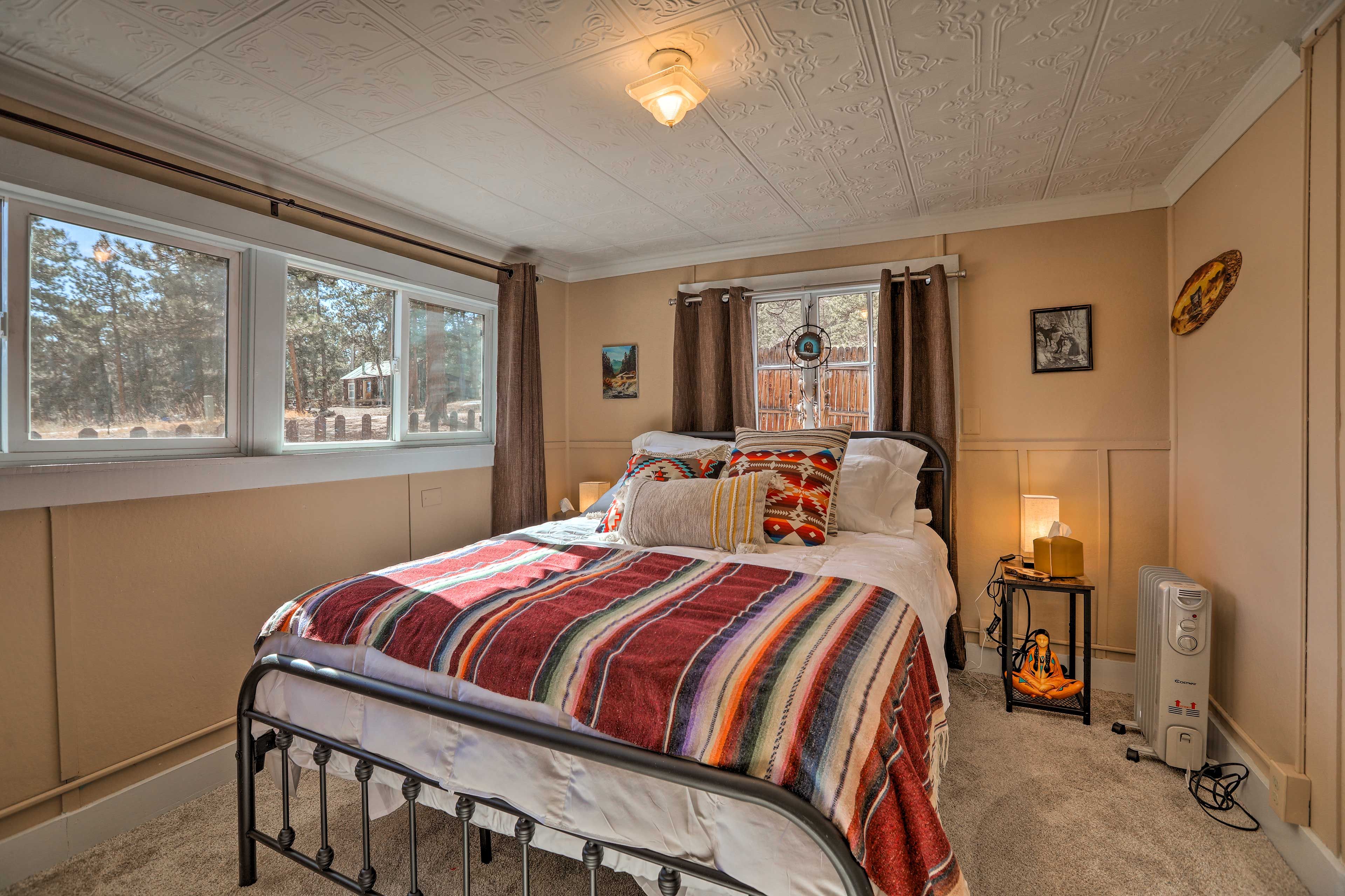 Bedroom 1 | Queen Bed | Linens Provided