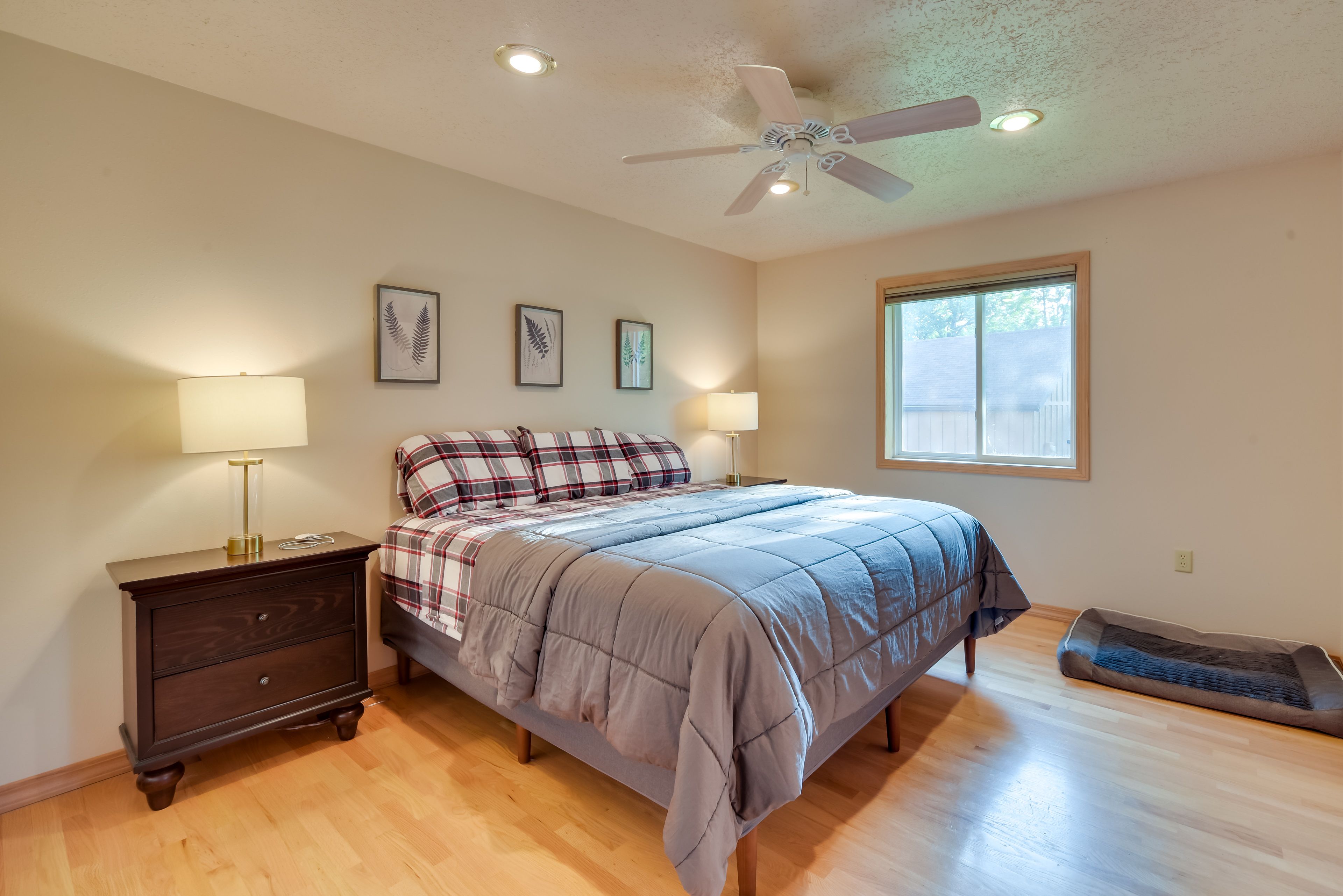 Bedroom 1 | Main Level | King Bed