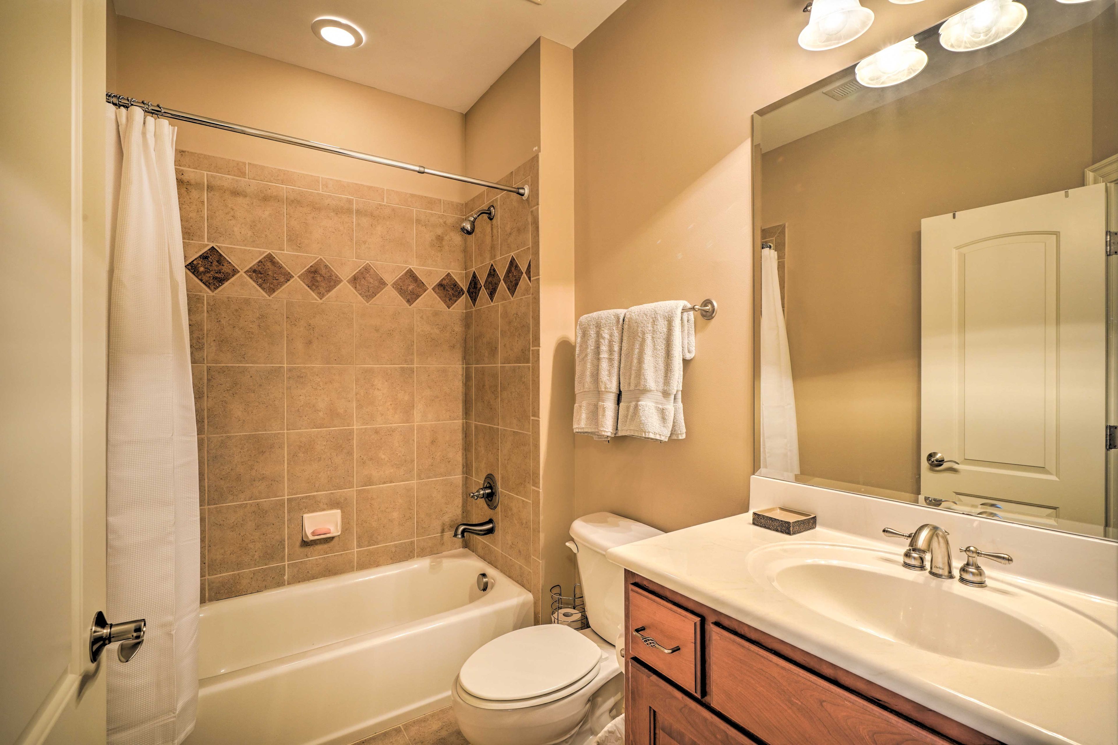 Bathroom | Towels Provided