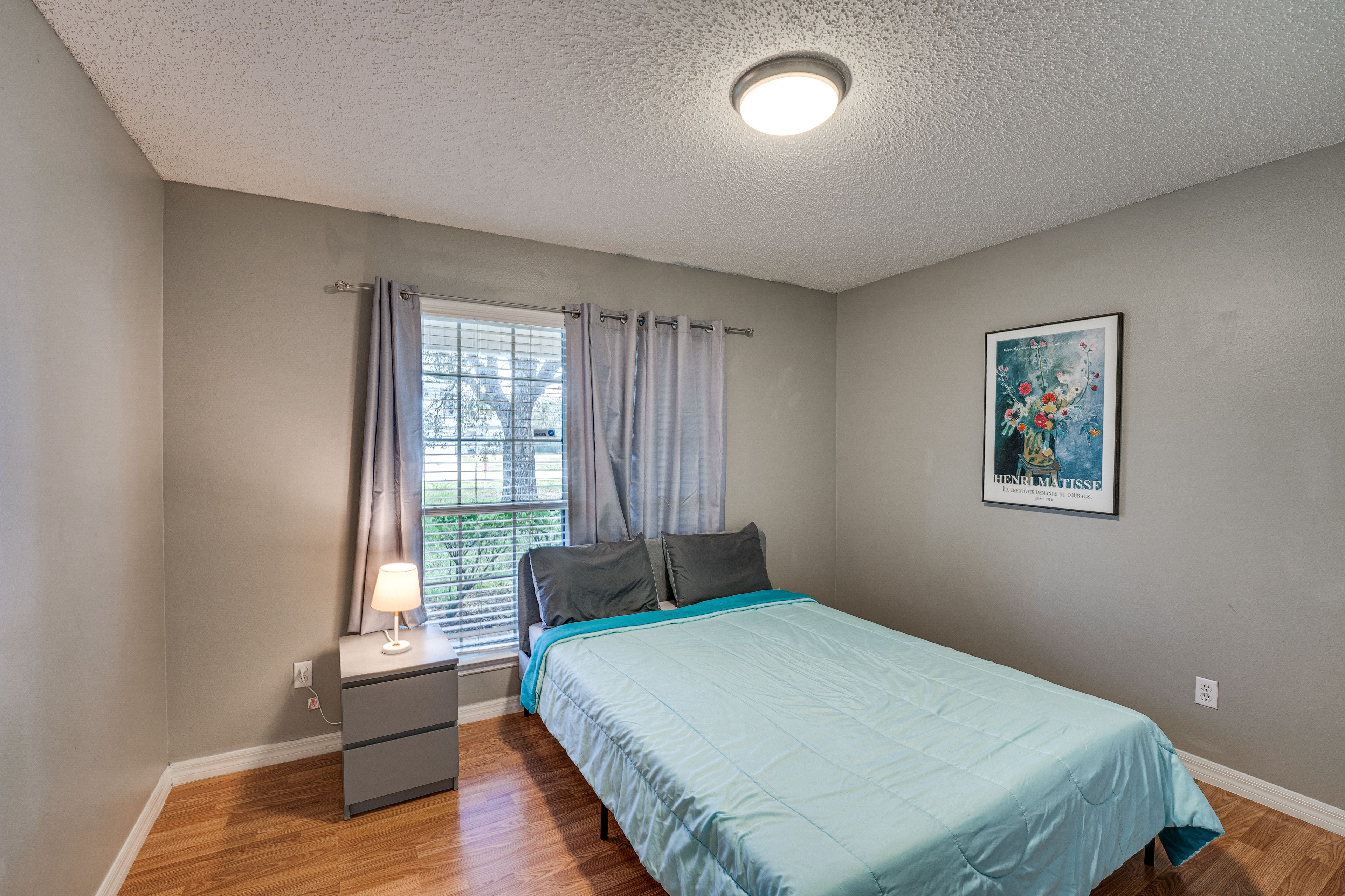 Bedroom 3 | Queen Bed