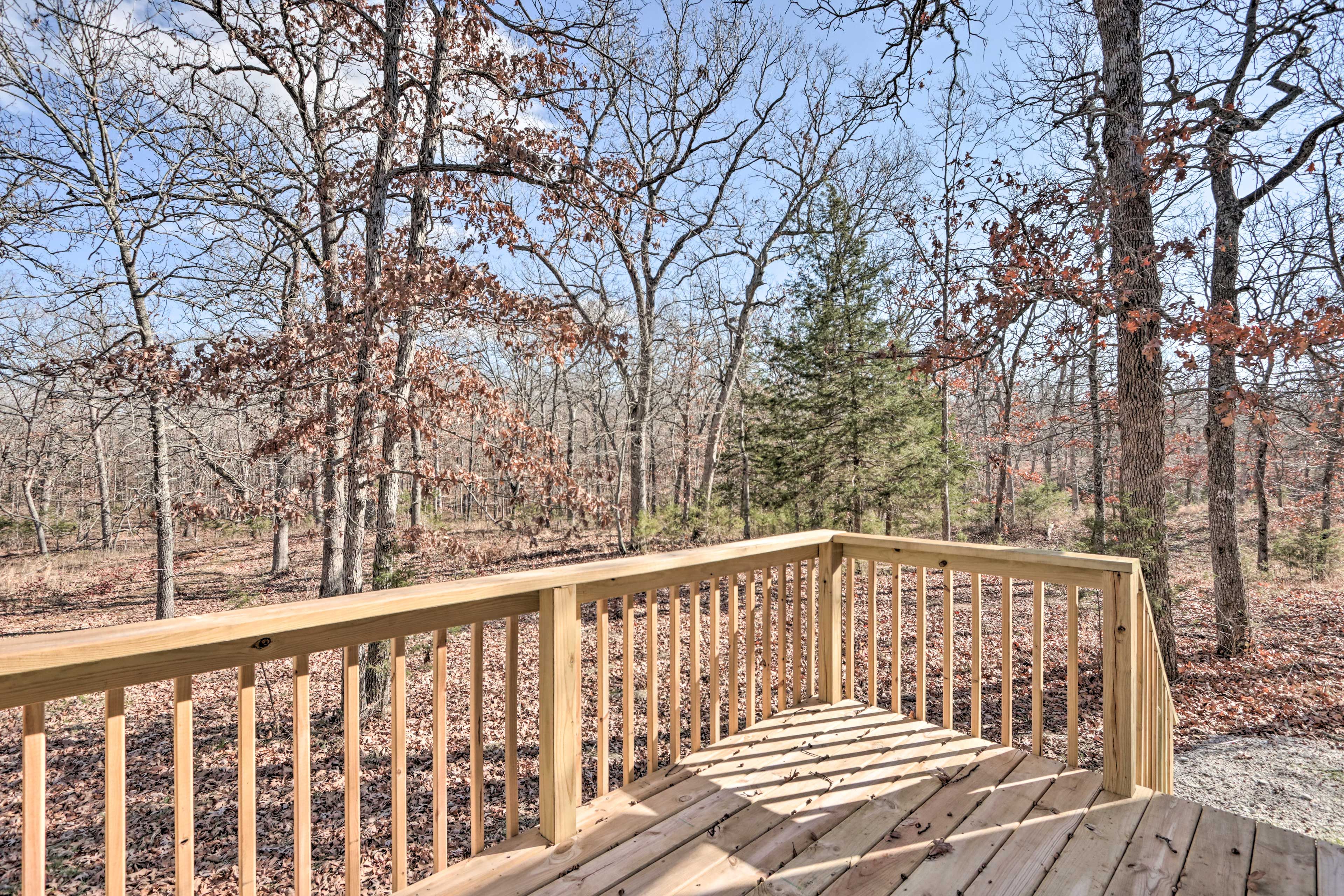 Private Deck | 122 Acres