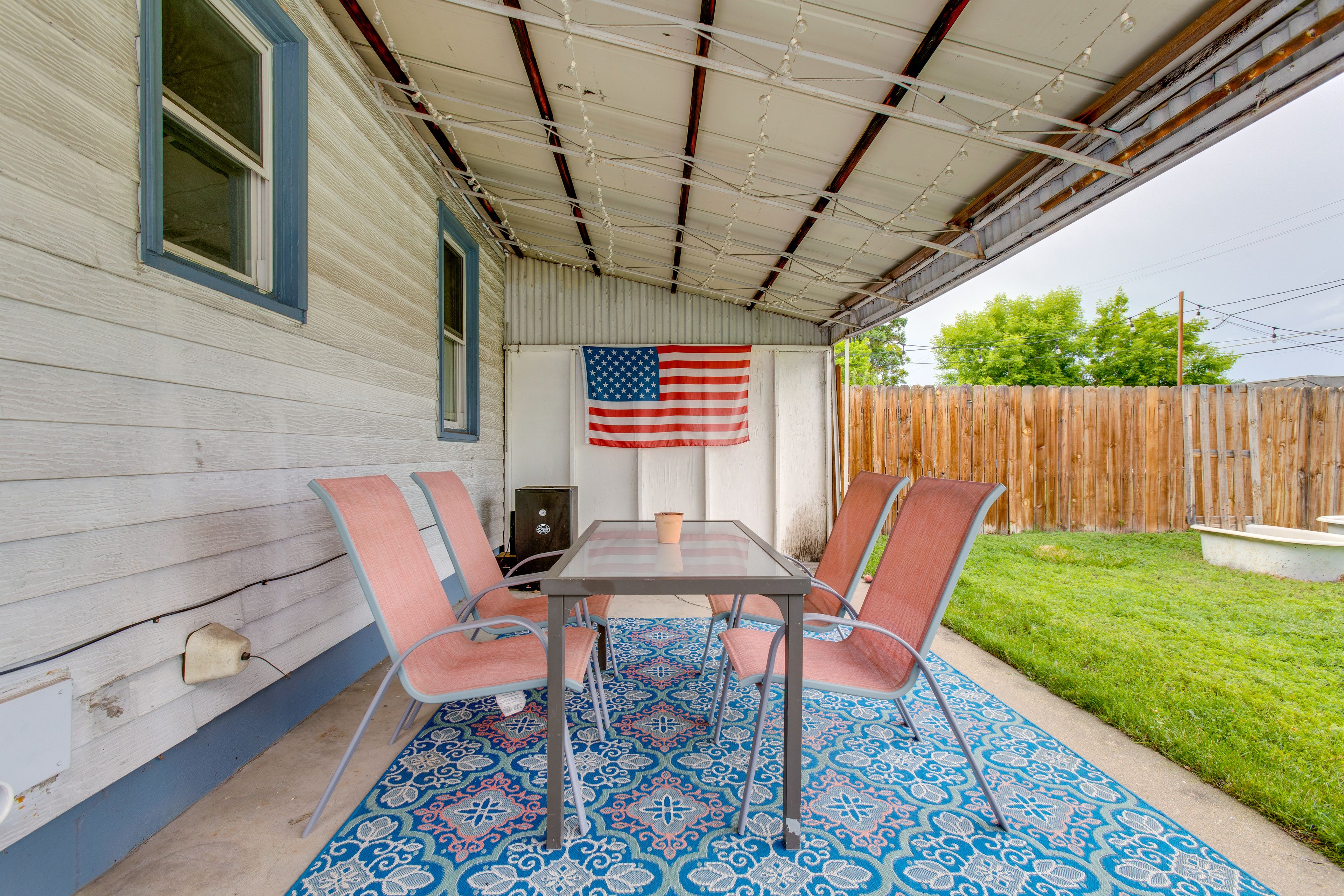 Private Backyard Area | Patio w/ Dining Area