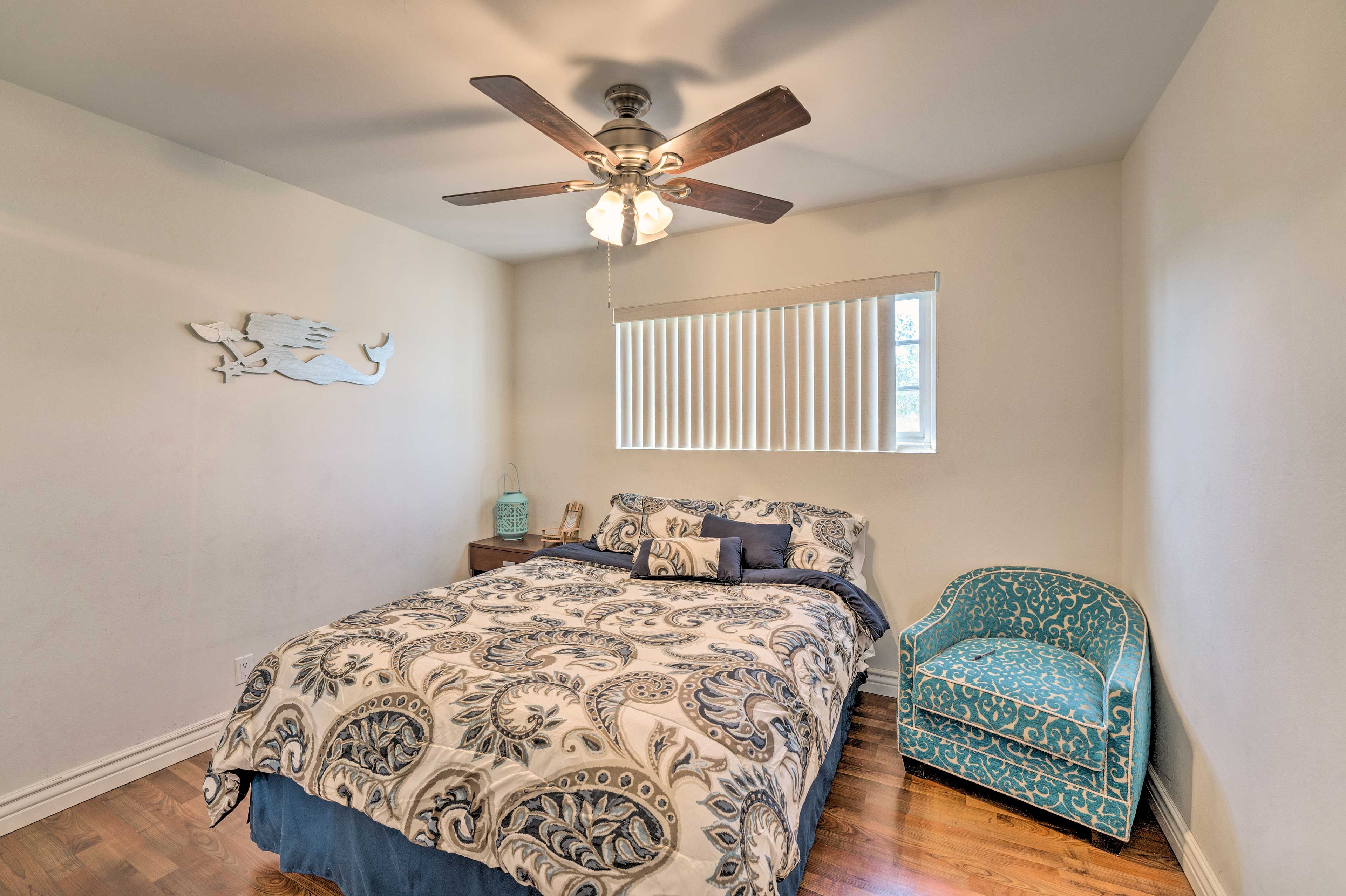 Bedroom 2 | Queen Bed