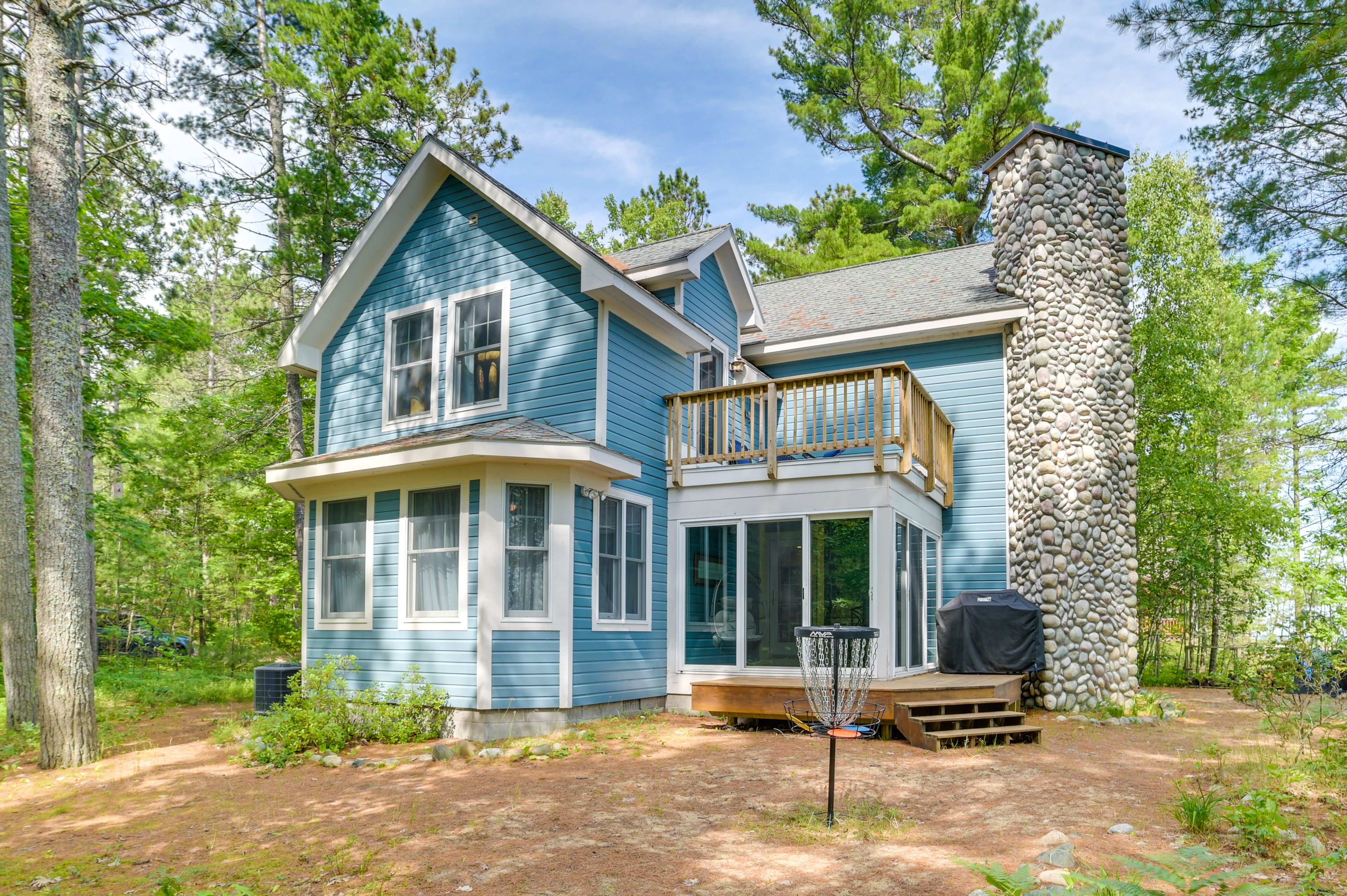 Exterior | Disc Golf