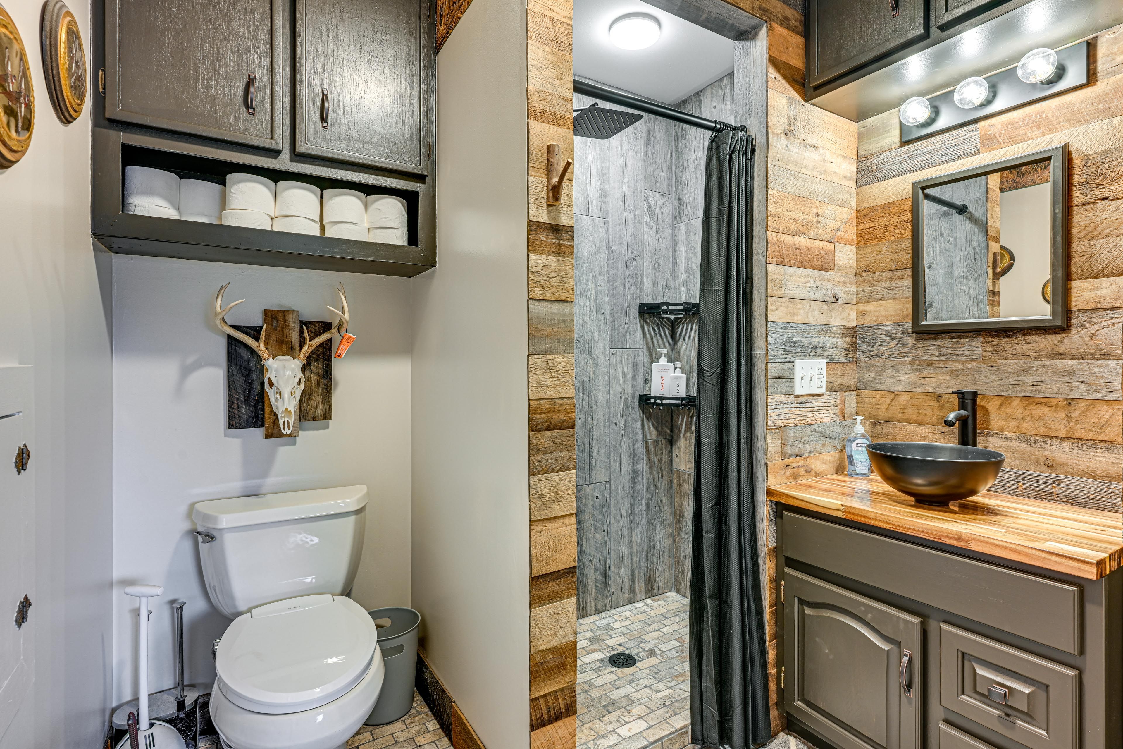 Full Bathroom