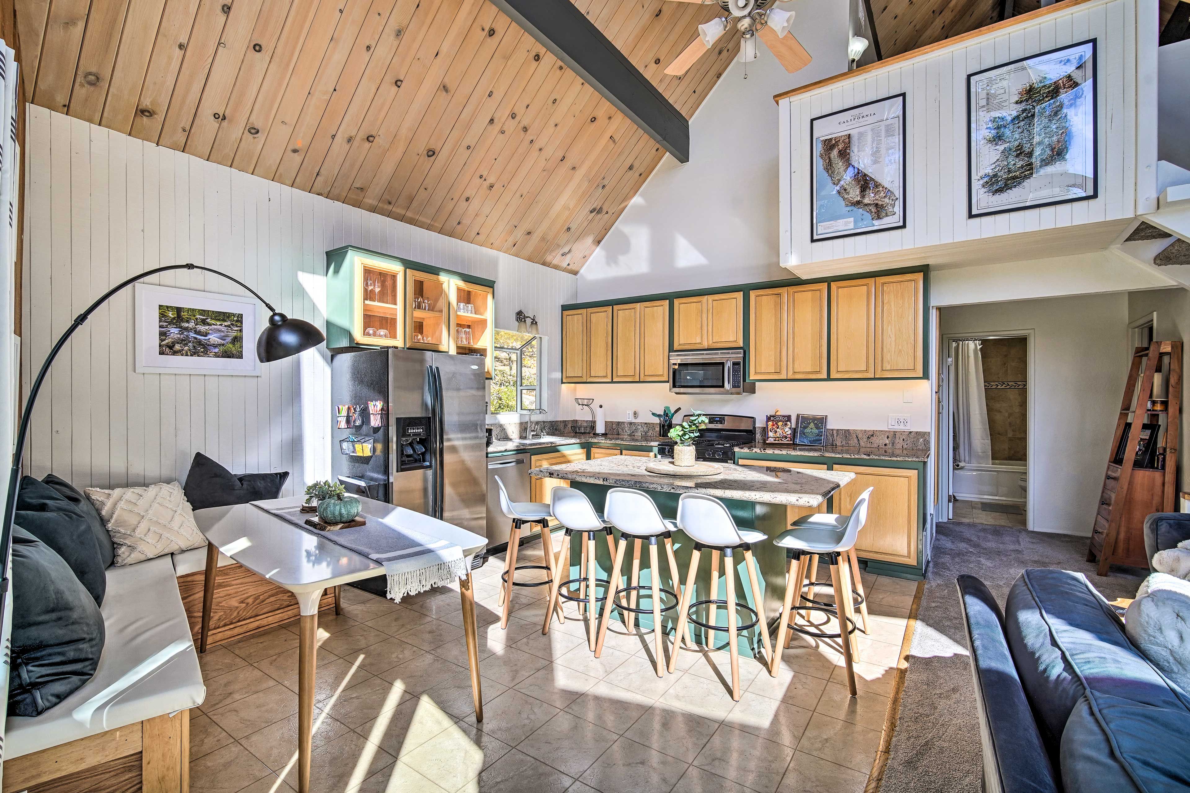 Dining Areas | Dishware/Flatware | High Chair | Trash Bags/Paper Towels