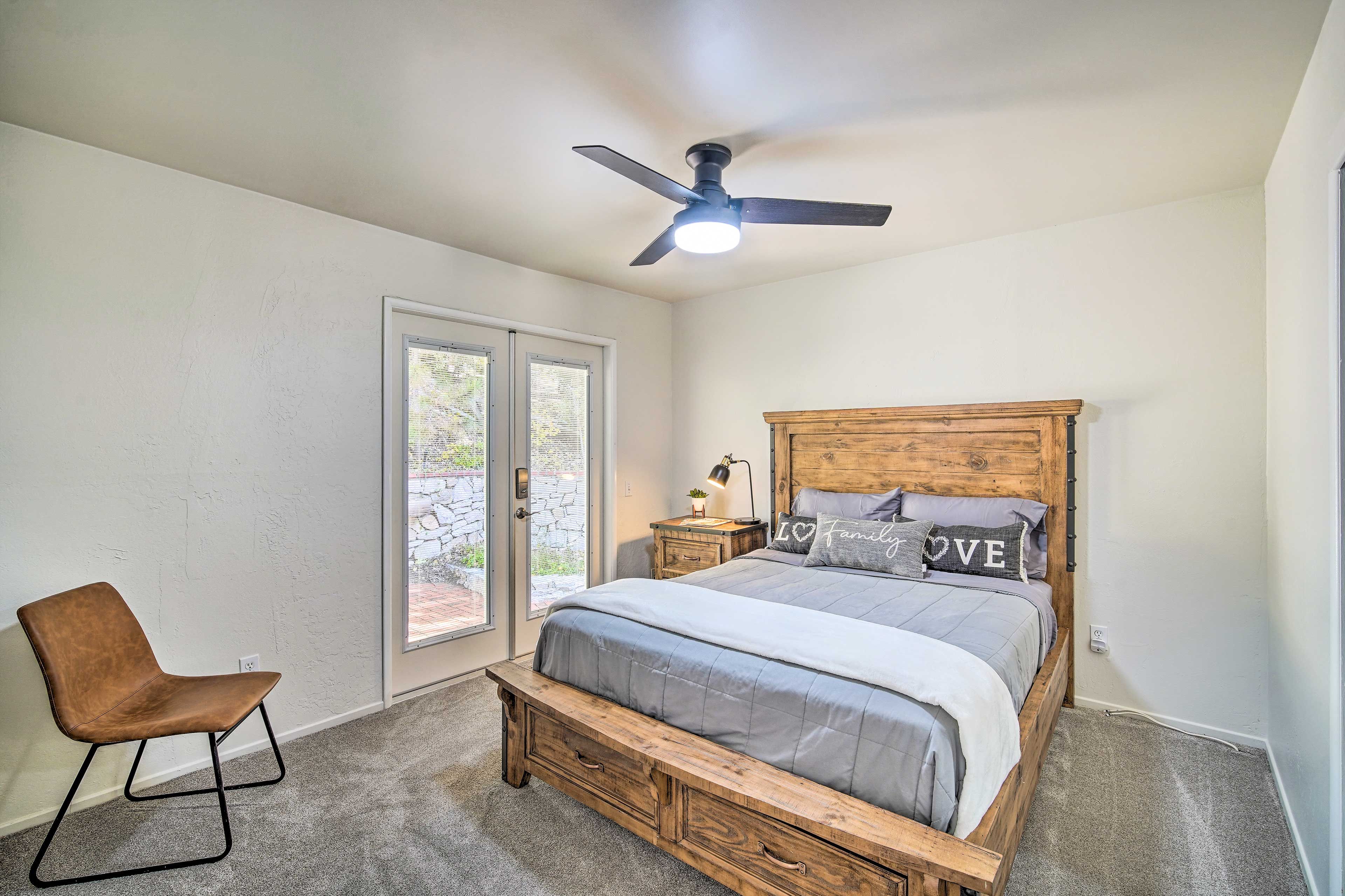 Bedroom 2 | Queen Bed | Pack 'n Play | 1st Floor