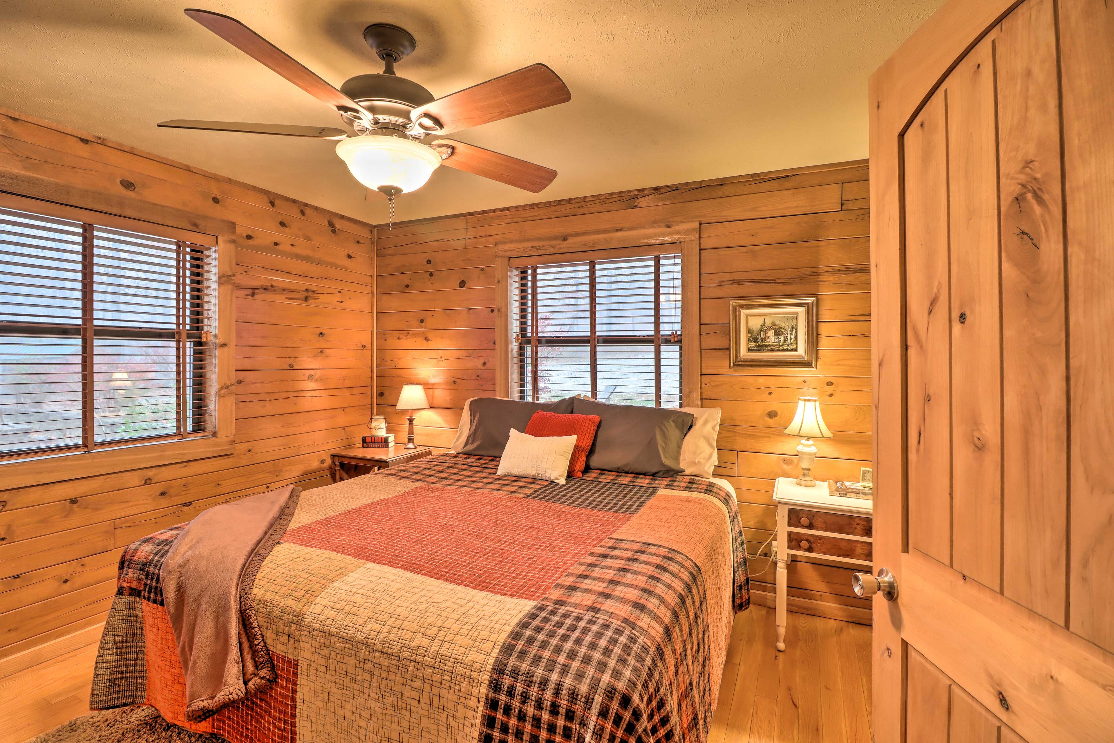 Bedroom 3 | King Bed