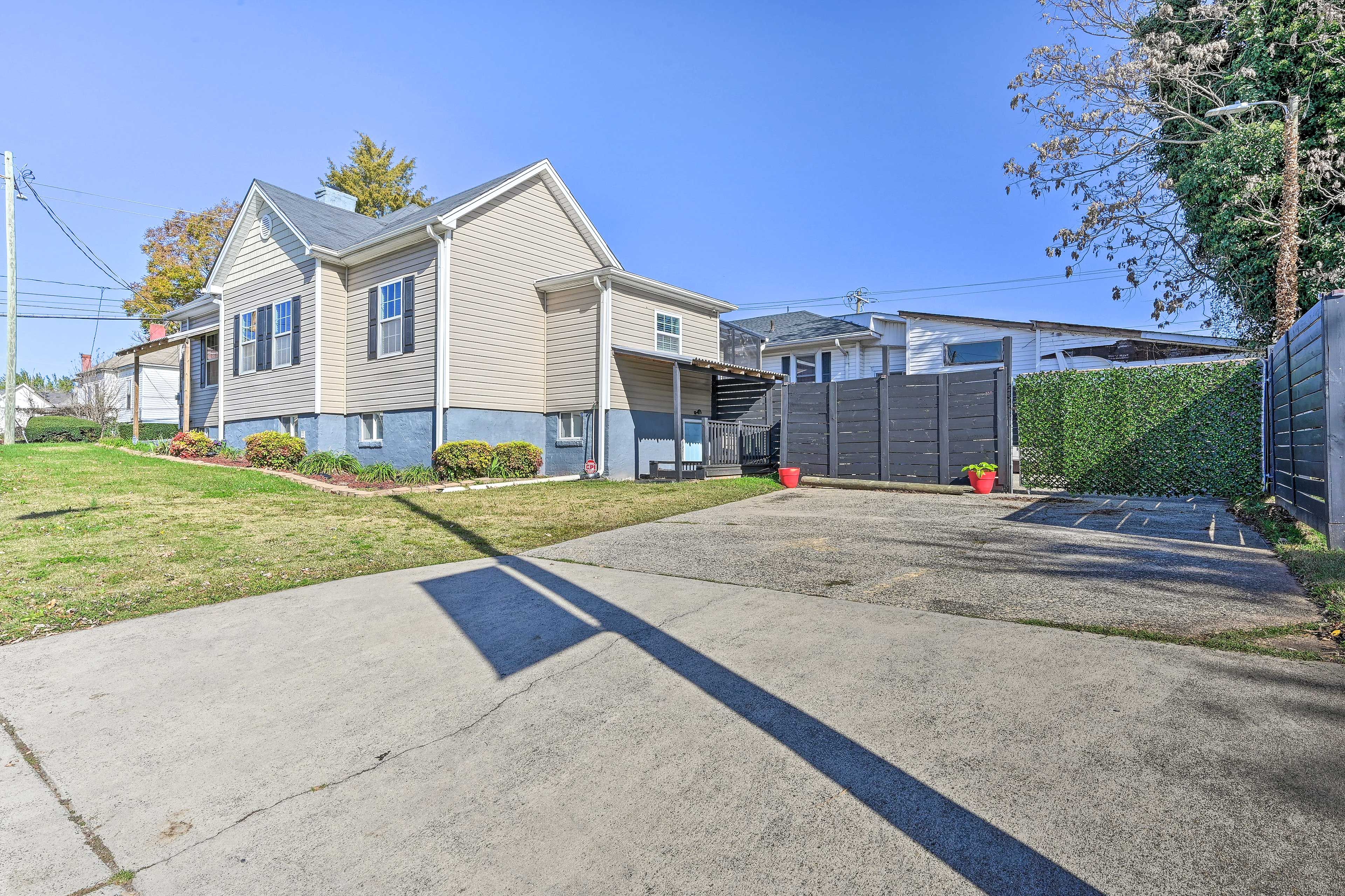 Parking | Driveway (3 Vehicles) | Street (First-Come, First-Served)