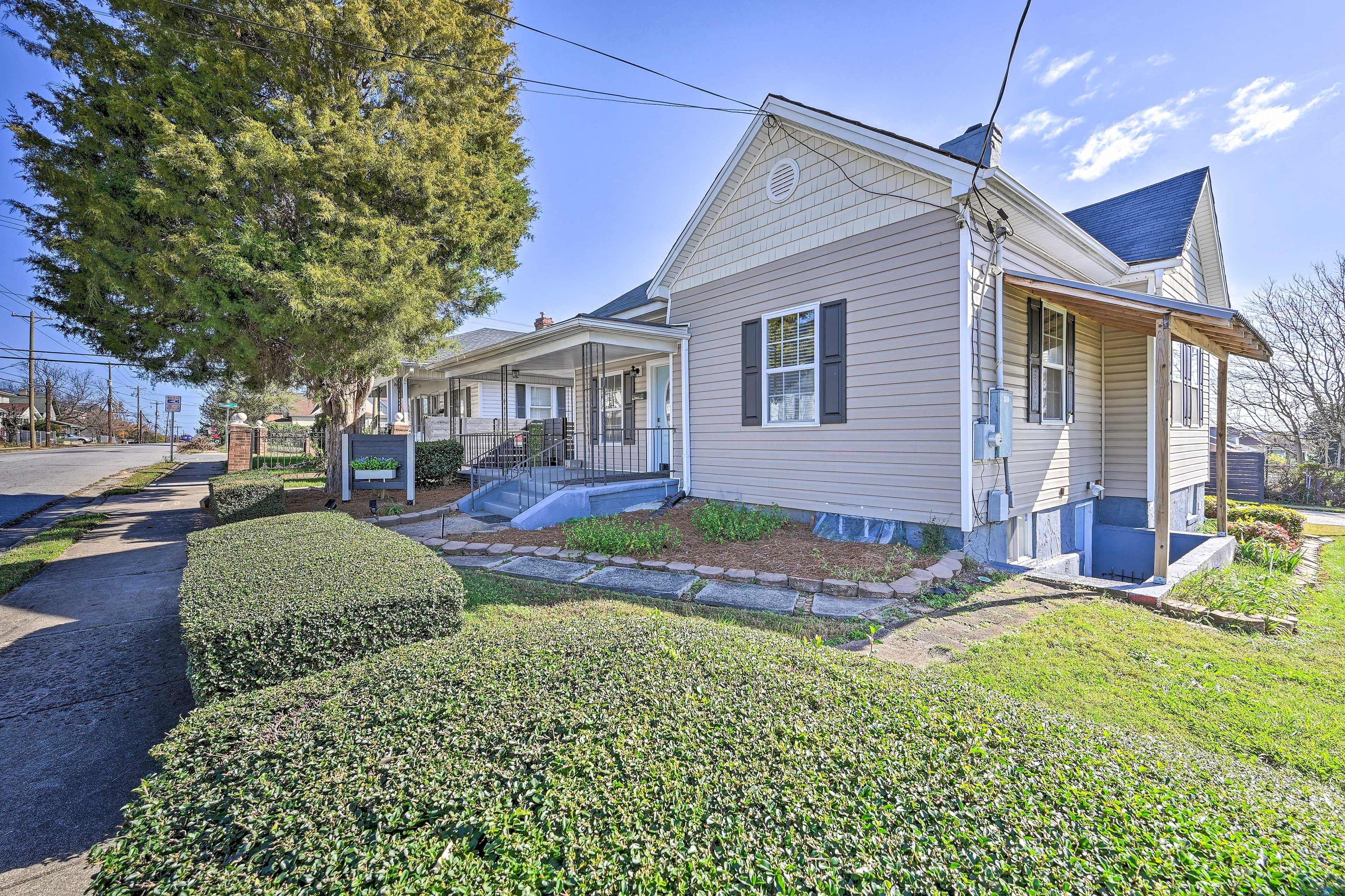 Private Yard | 2 External Security Cameras (Facing Out)