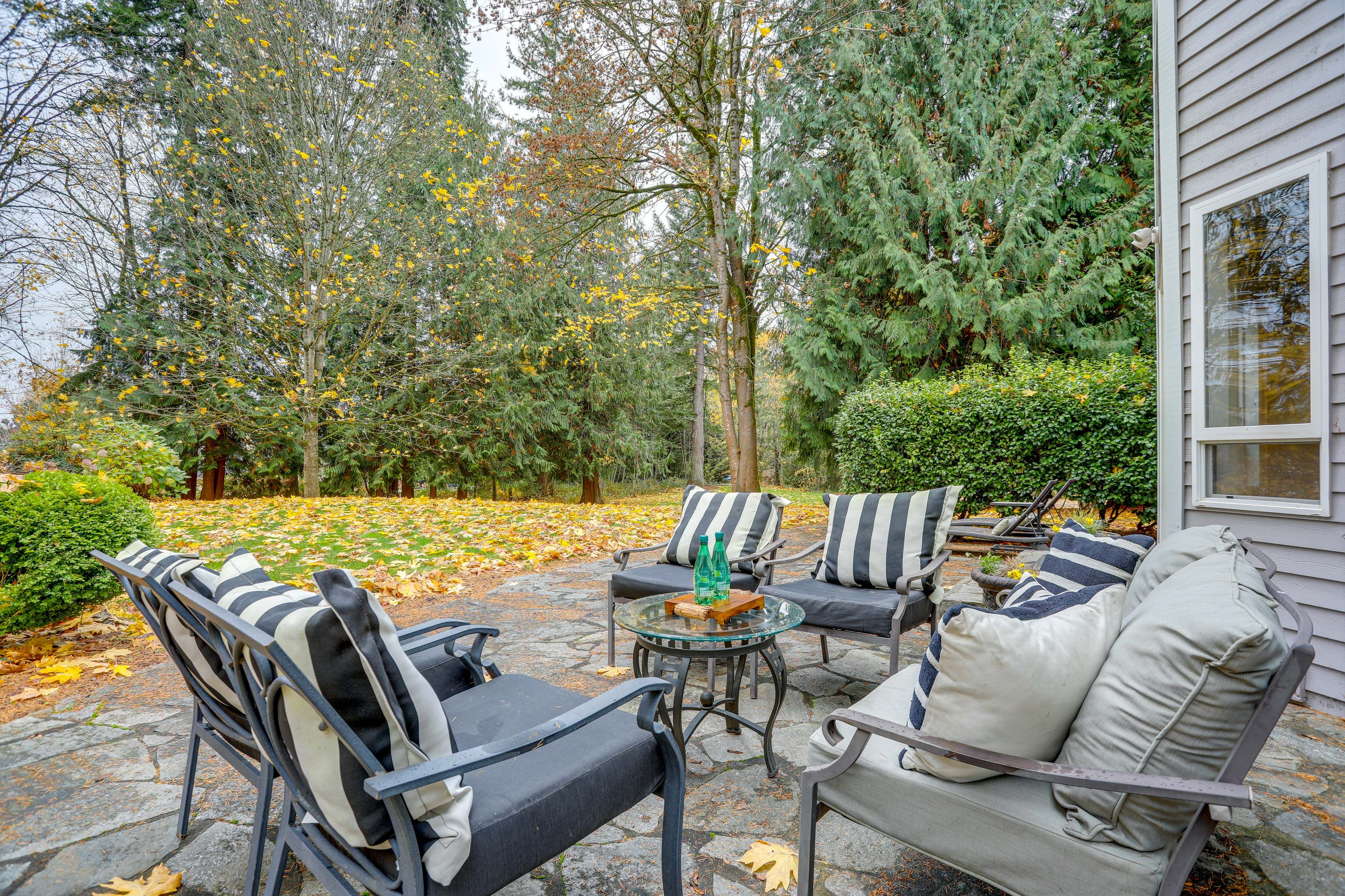 Patio | Lounge Furniture | Spacious Yard