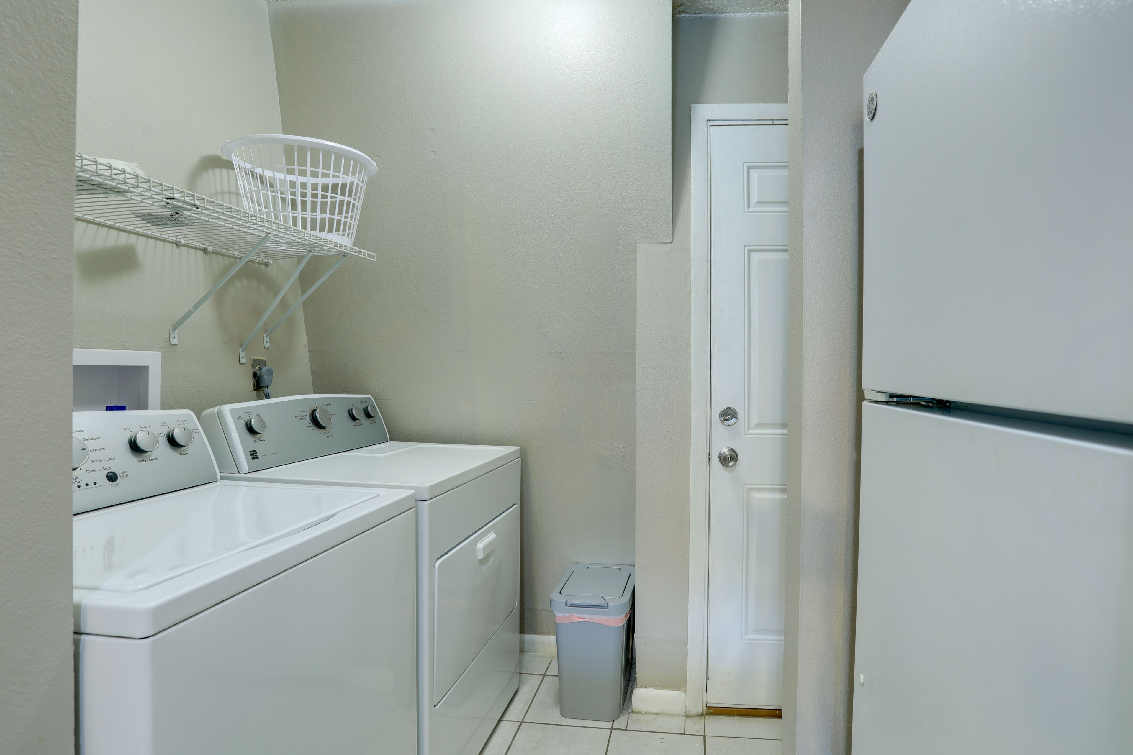 Washer & Dryer | Iron & Board