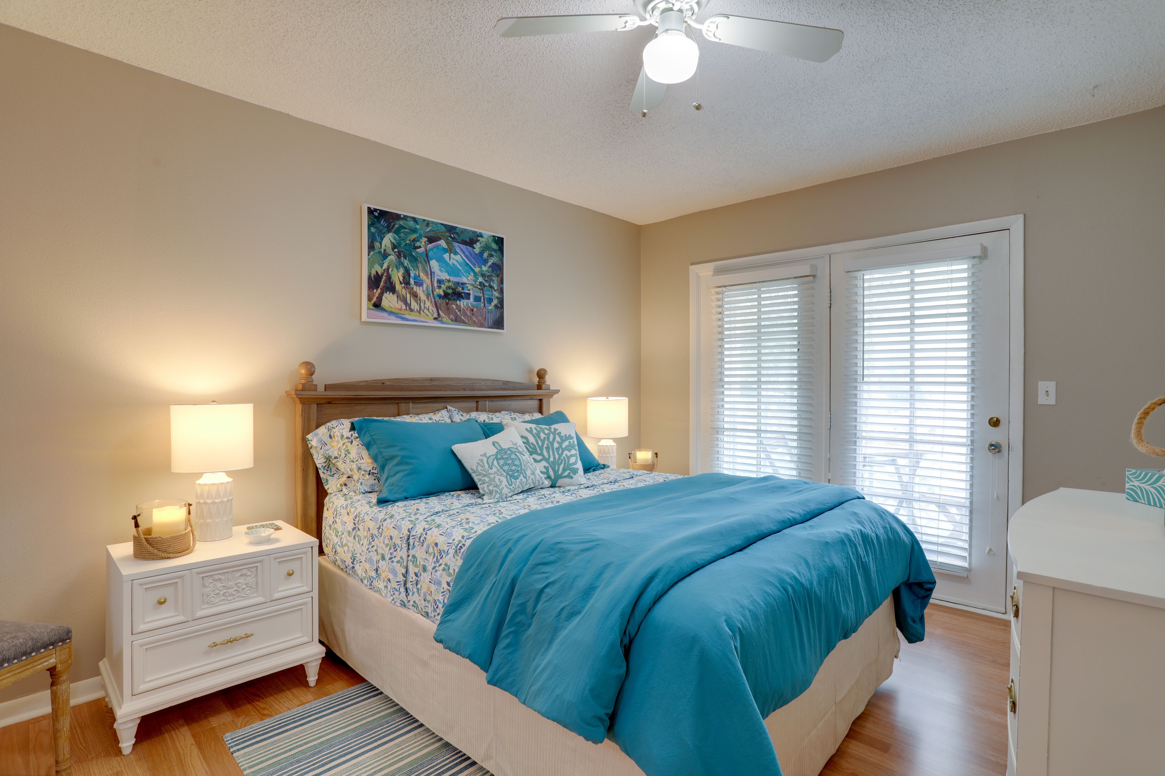 Bedroom 1 | Queen Bed | 2nd Floor | Balcony Access