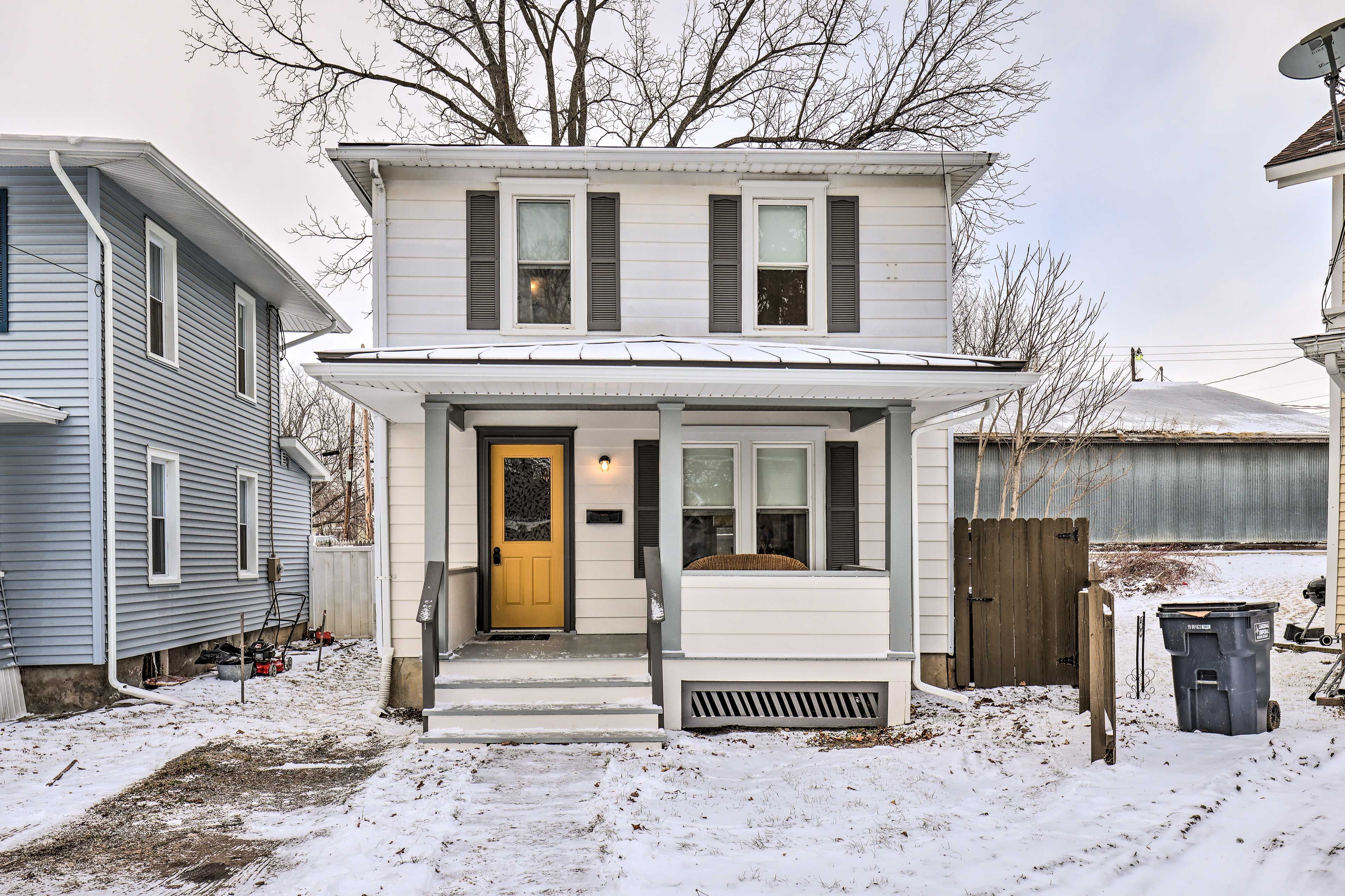 Home Exterior | Parking | Gravel Driveway (1 Vehicle Max) | Street Parking