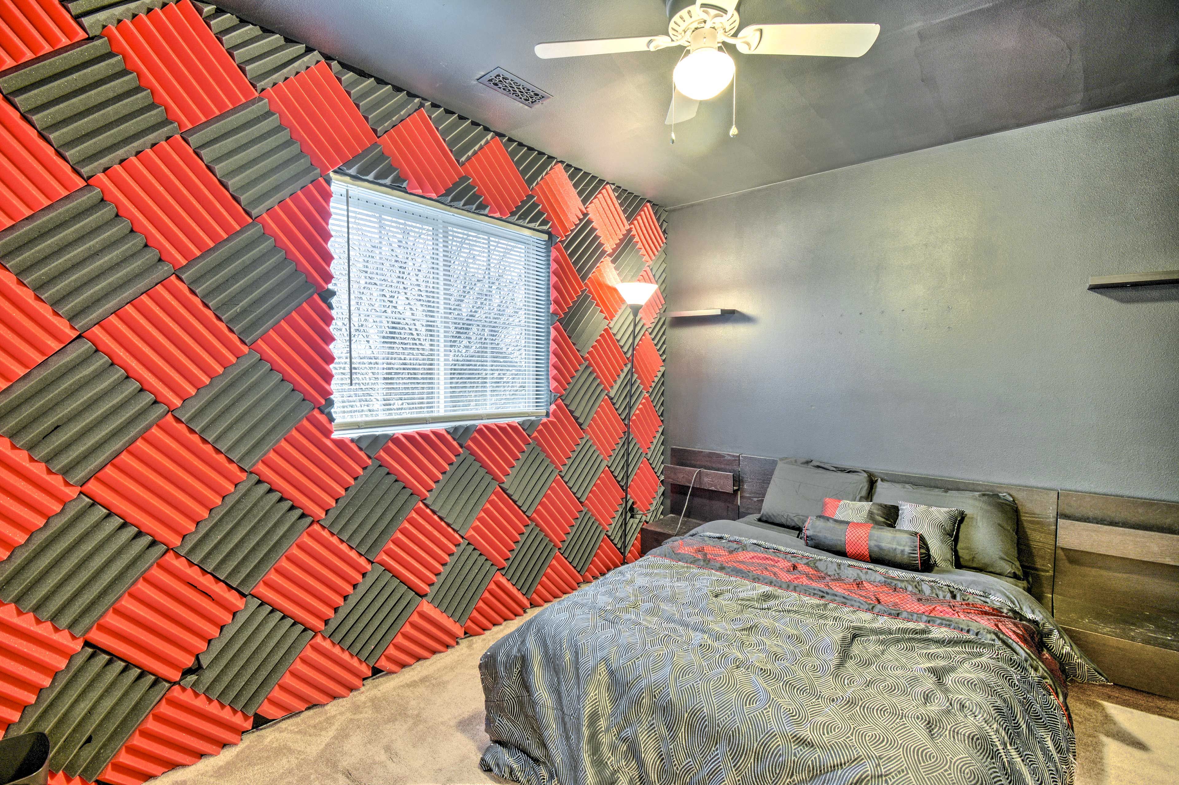 Bedroom 4 | Queen Bed | Upper Level