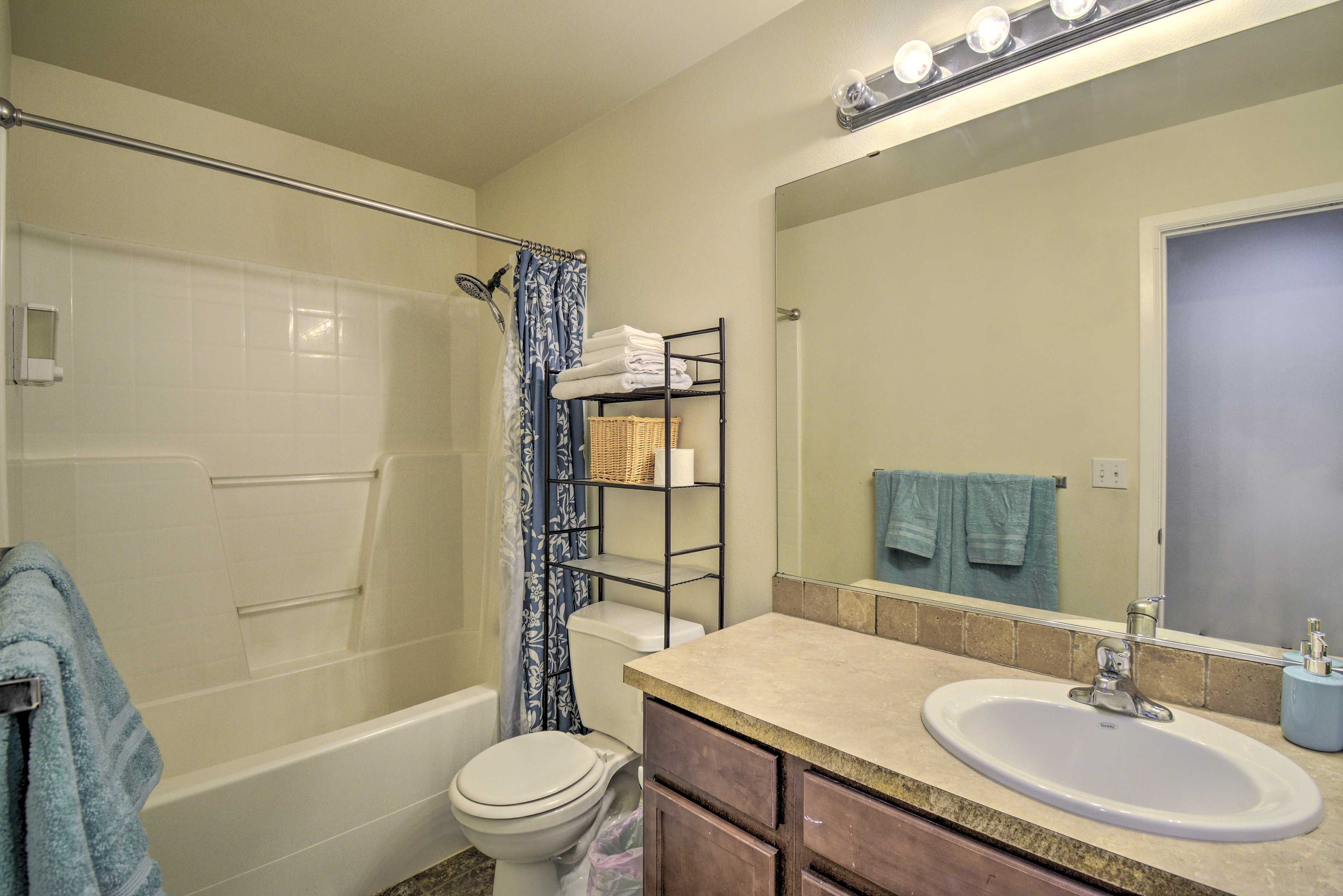 Full Bathroom | Upper Level