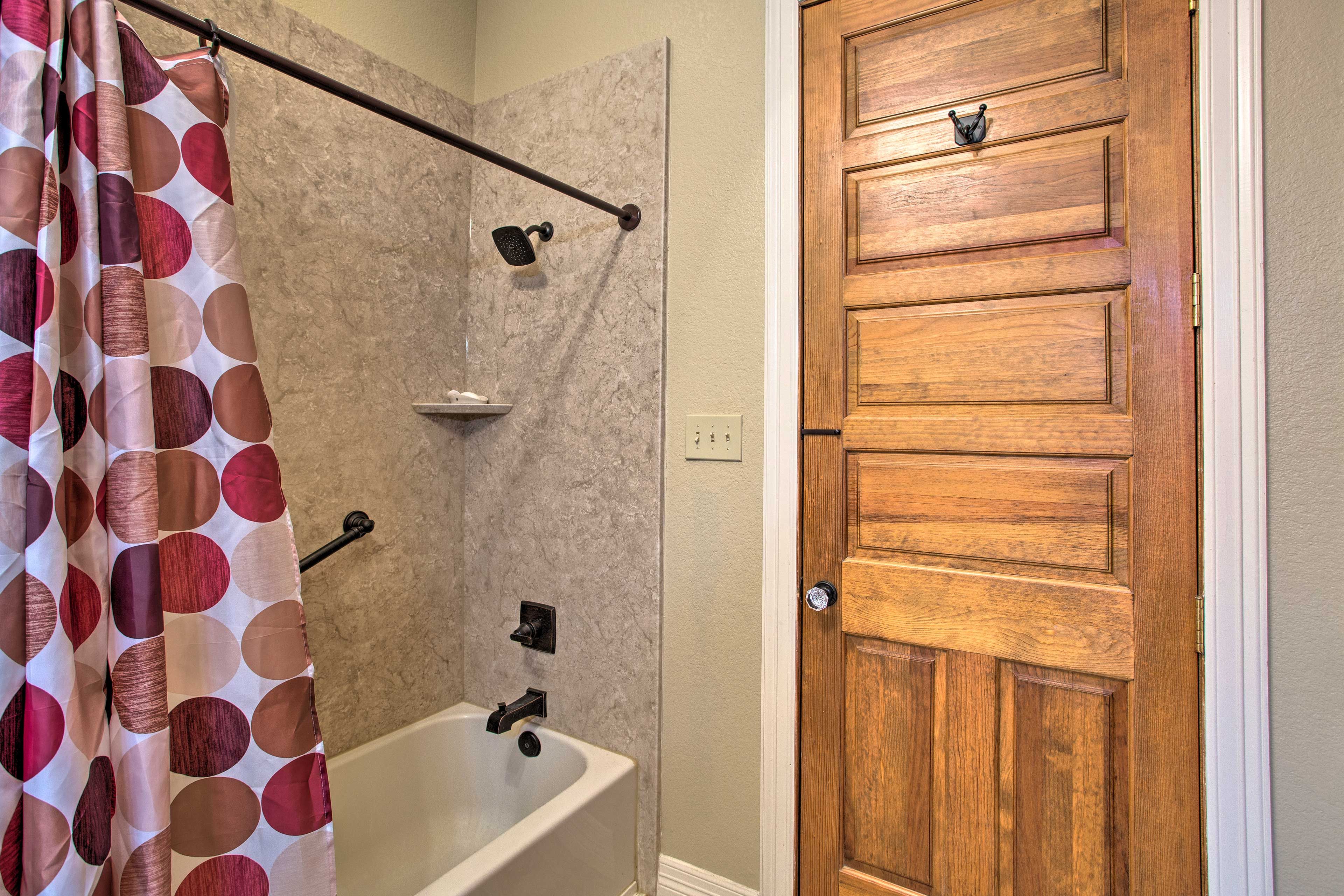 Full Bathroom