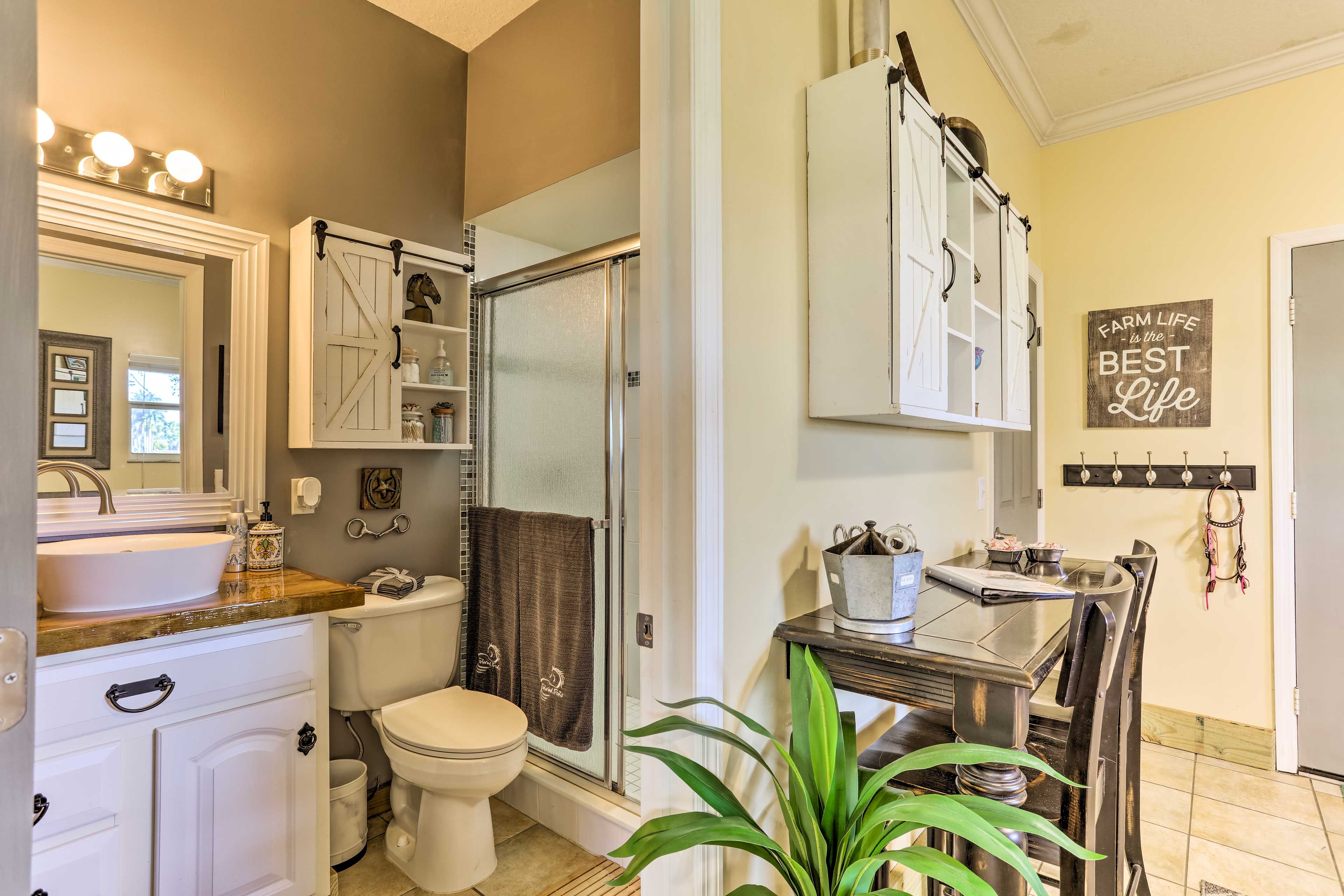 Full Bathroom