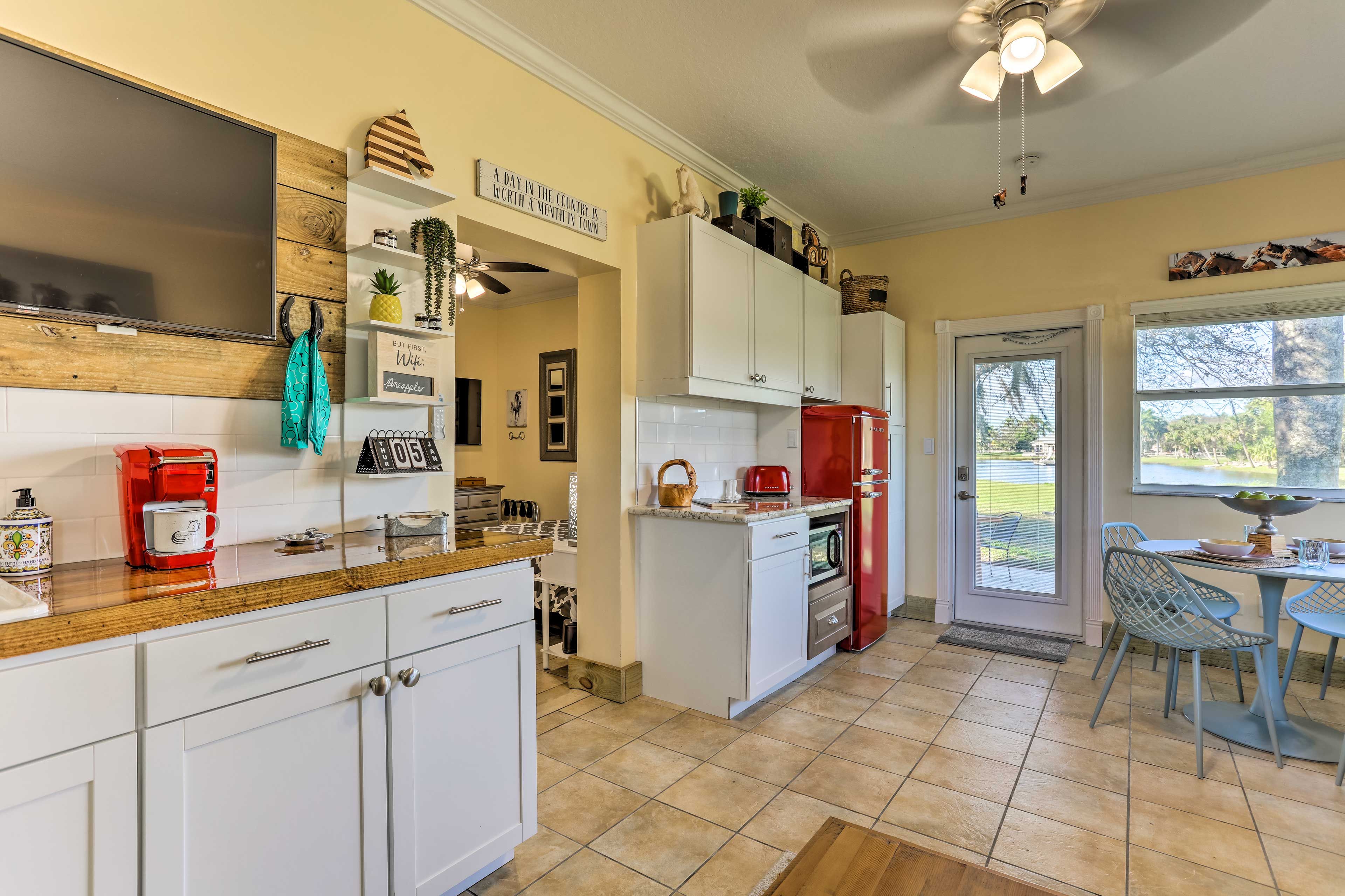 Kitchen | Dishware & Flatware