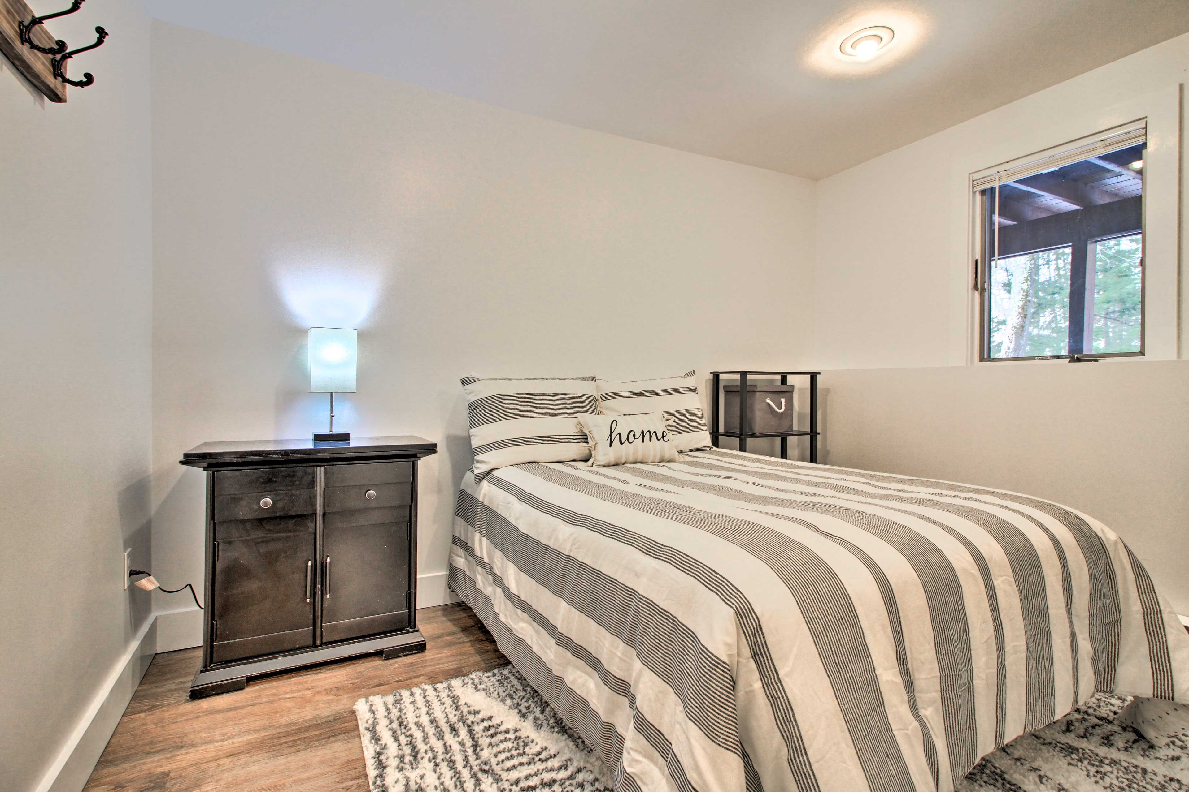 Bedroom 2 | Full Bed