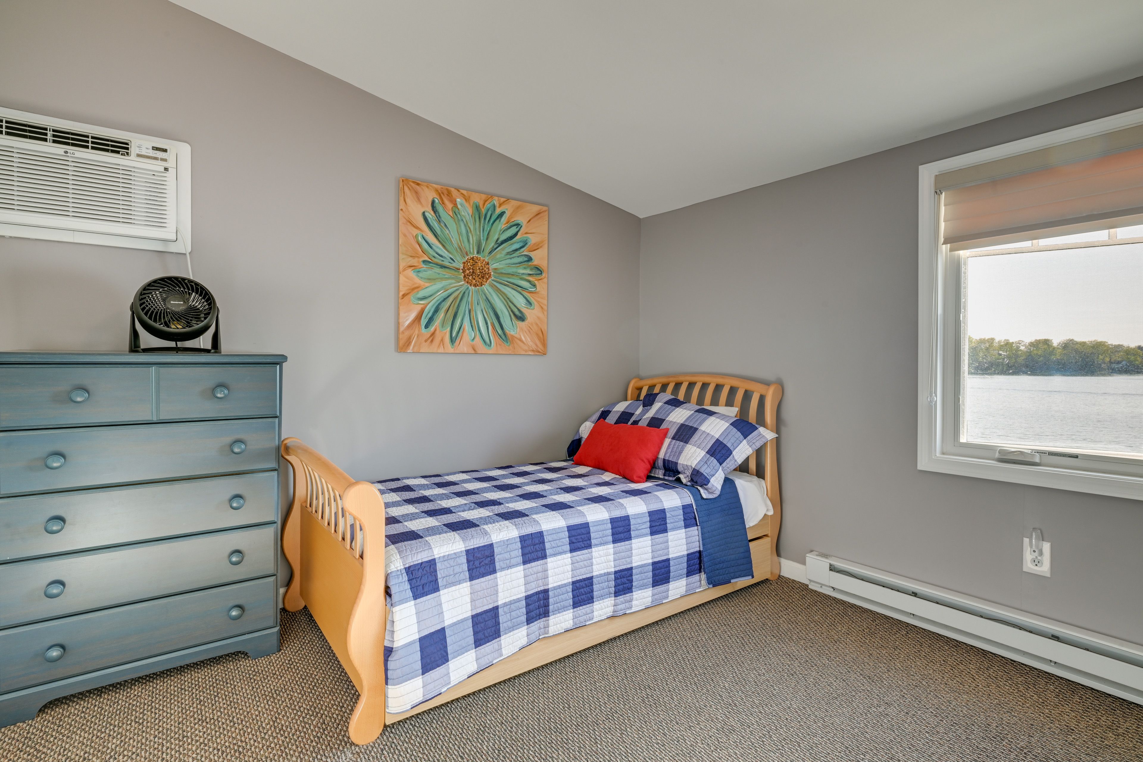 Bedroom 3 | Twin Bunk Bed | Twin Bed w/ Twin Trundle | 2nd Floor
