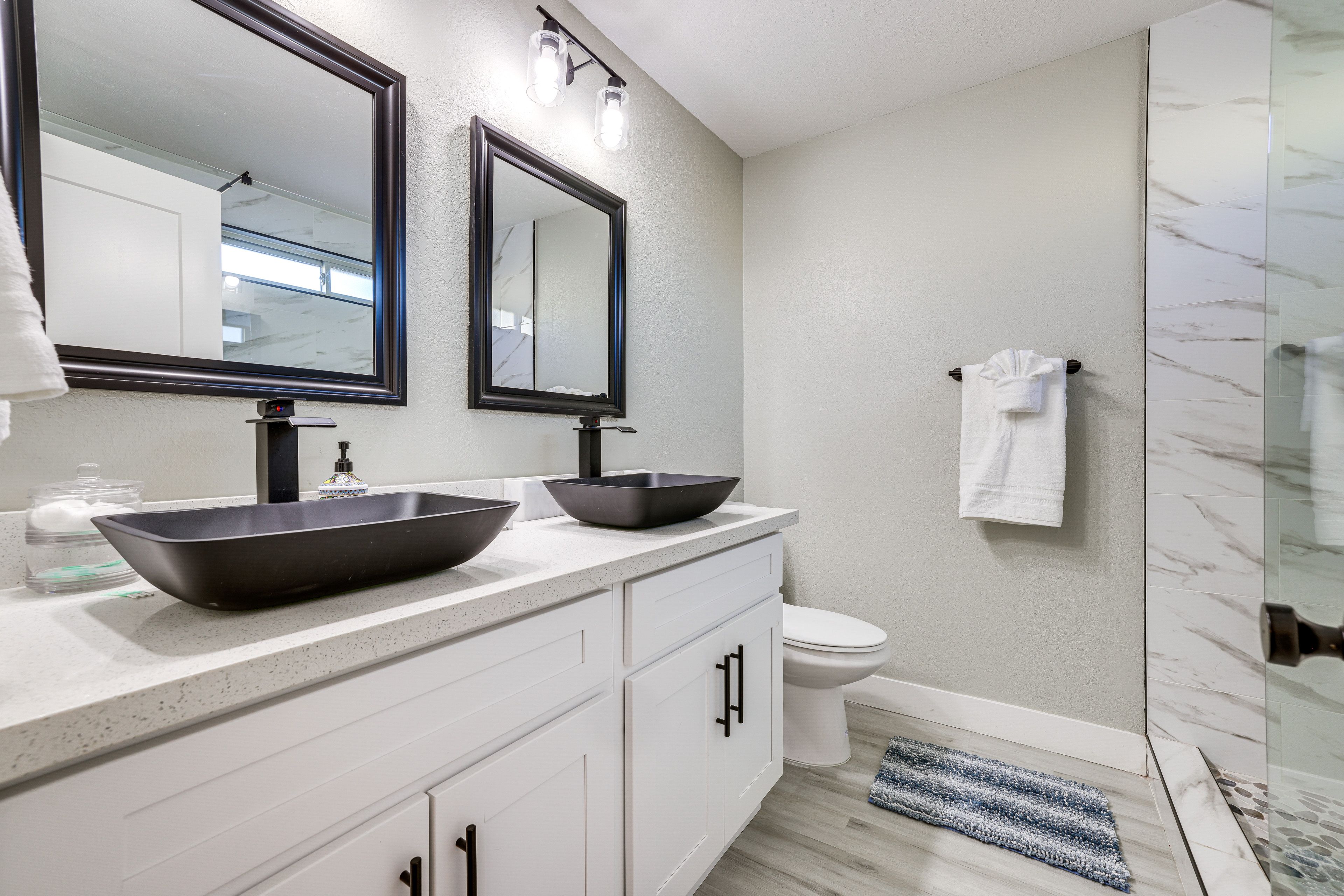En-Suite Bathroom | Towels Provided | Complimentary Toiletries