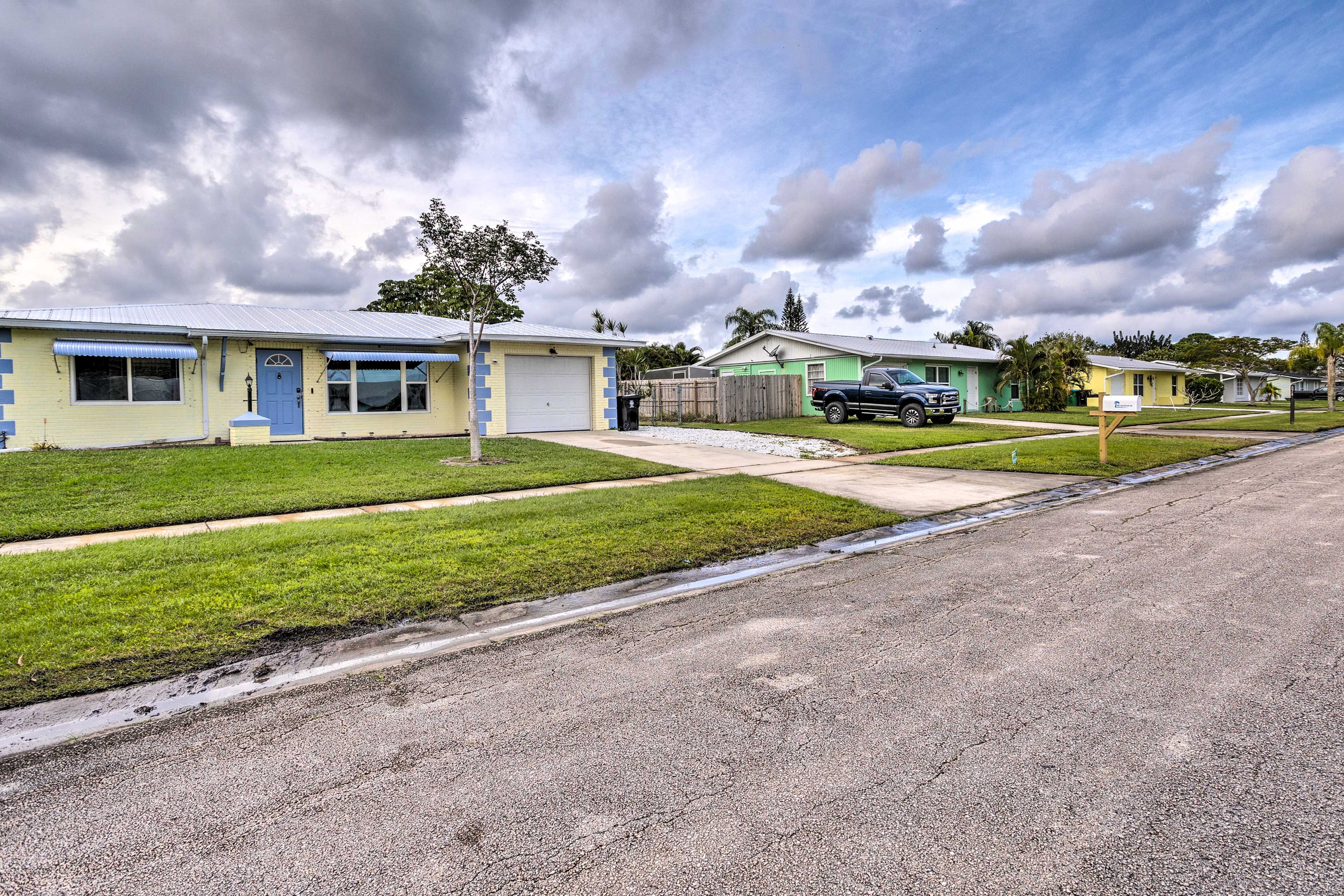 Parking | Driveway (2 Vehicles)
