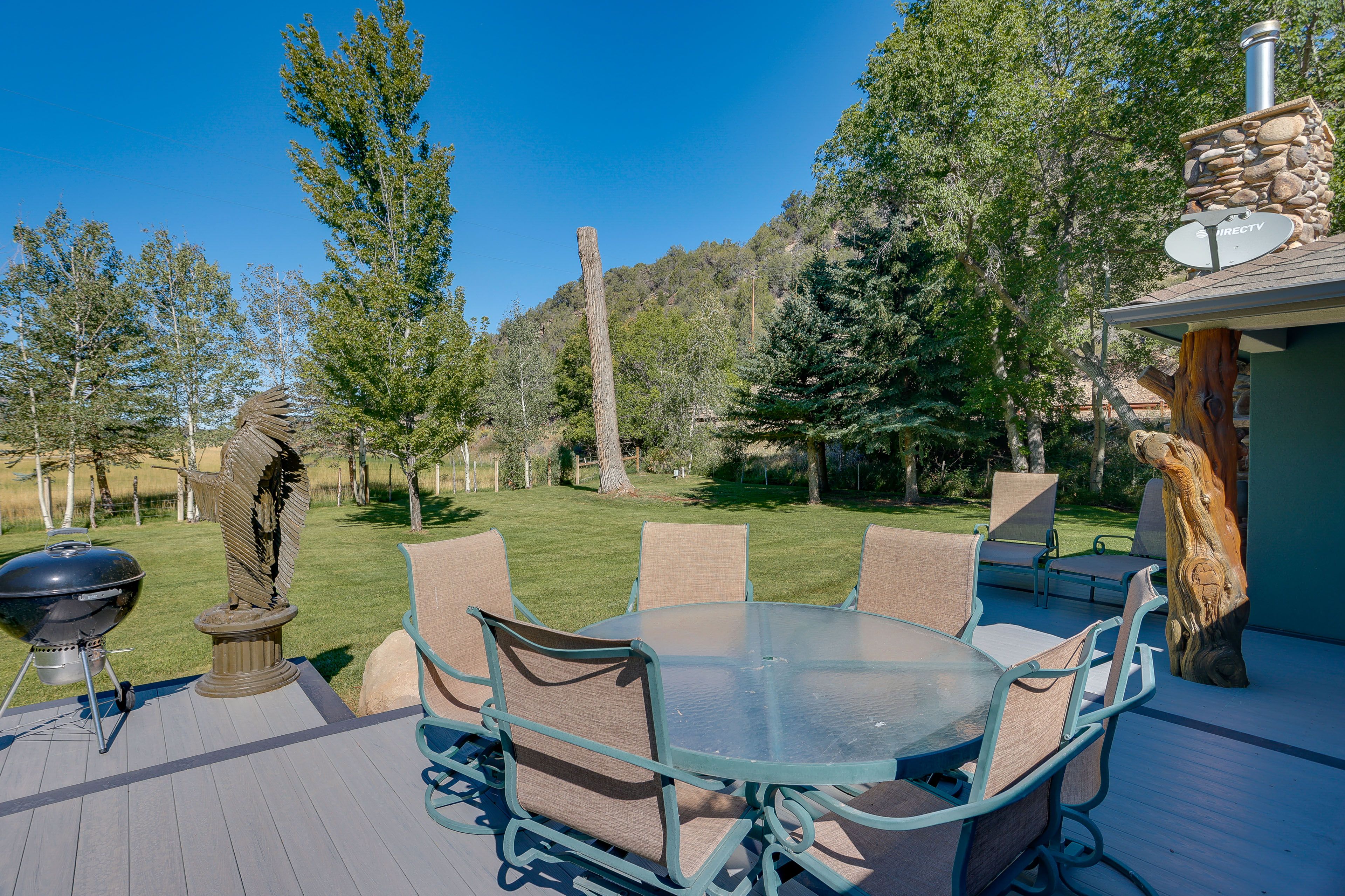 Private Deck | Hot Tub | Fire Pit | Mountain Views | Private Park Nearby