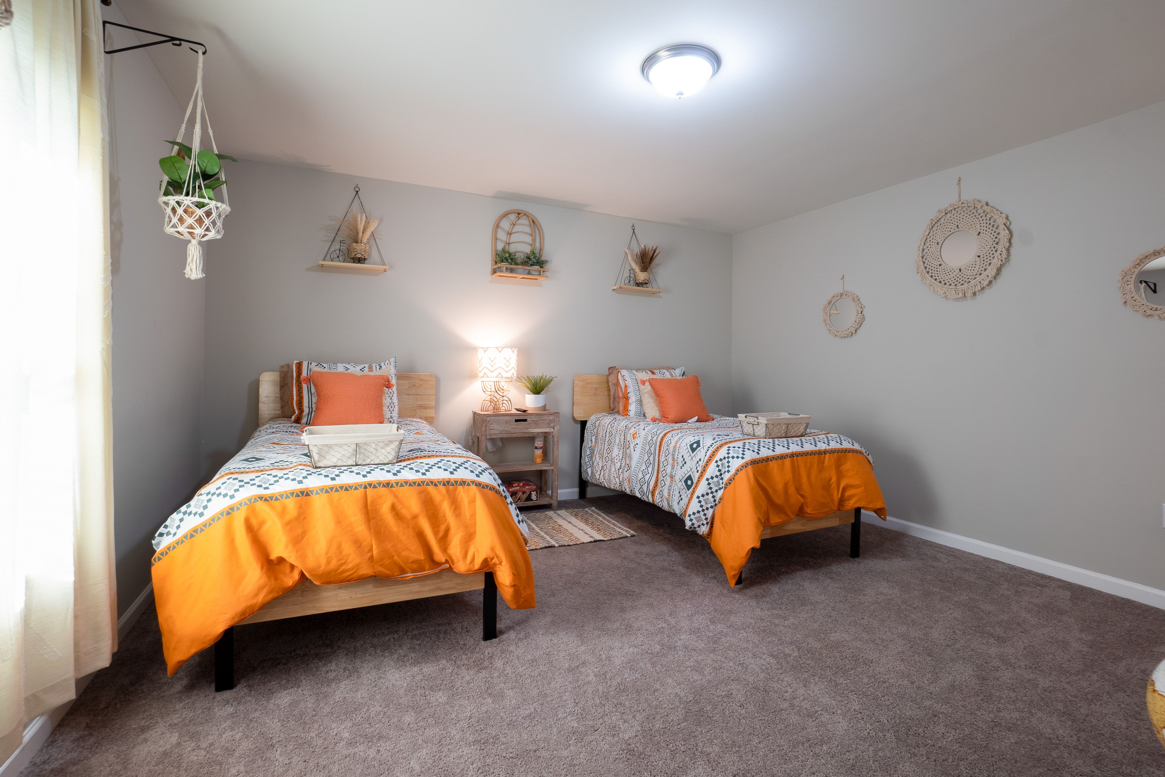 Bedroom 3 | 2 Twin Beds | Smart TV