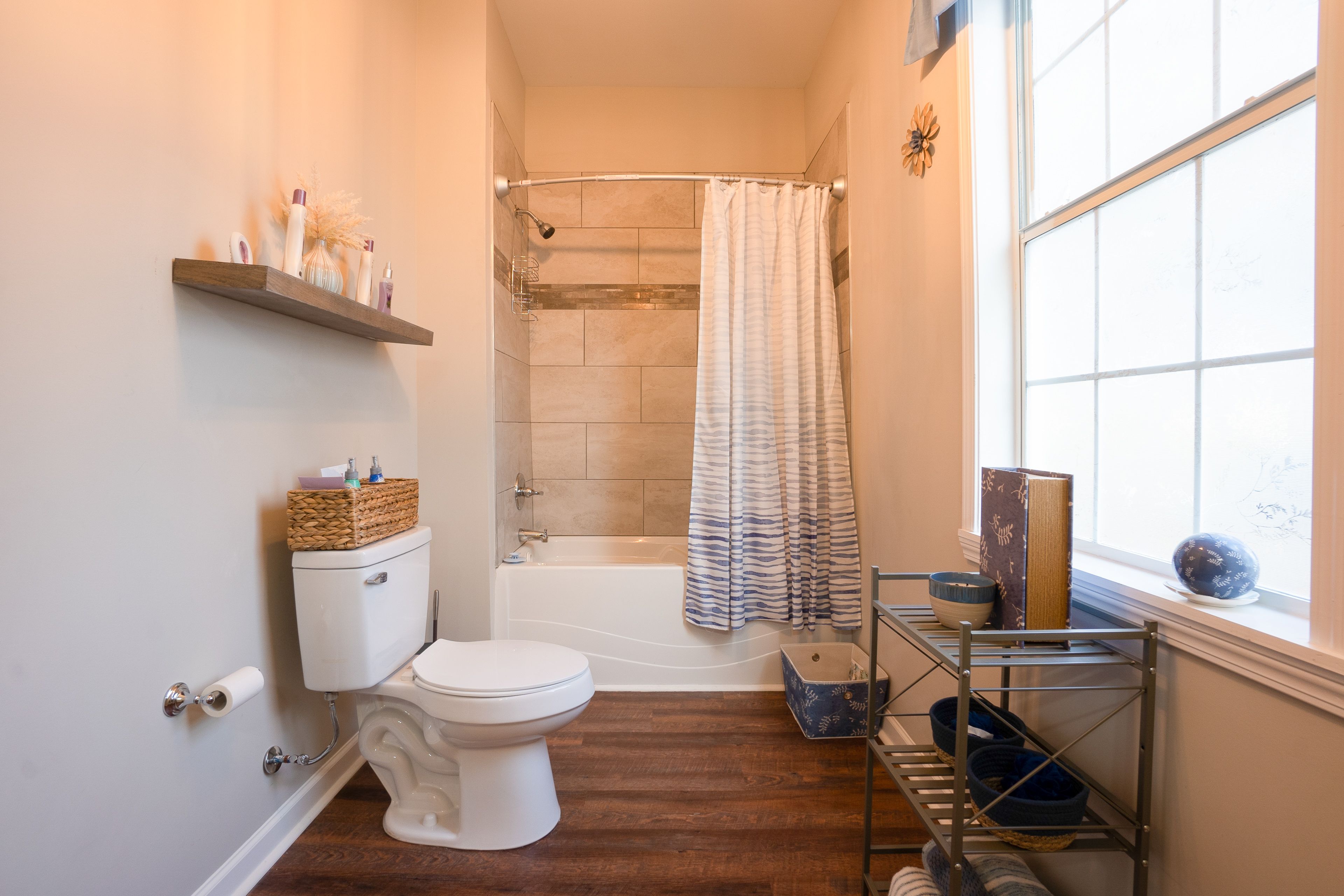 En-Suite Bathroom | Towels Provided | Complimentary Toiletries