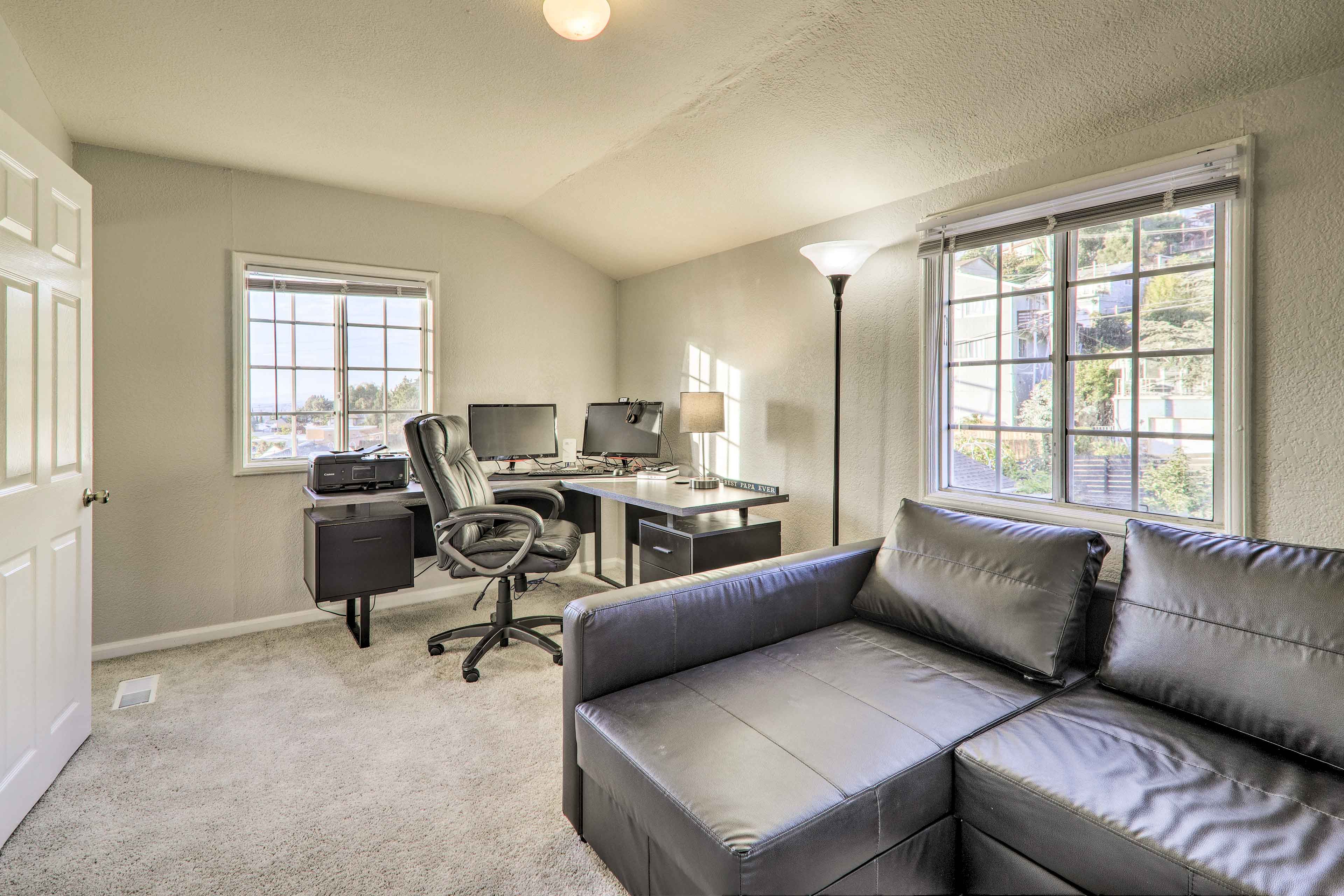 Office | Full Sleeper Sofa | Workspace