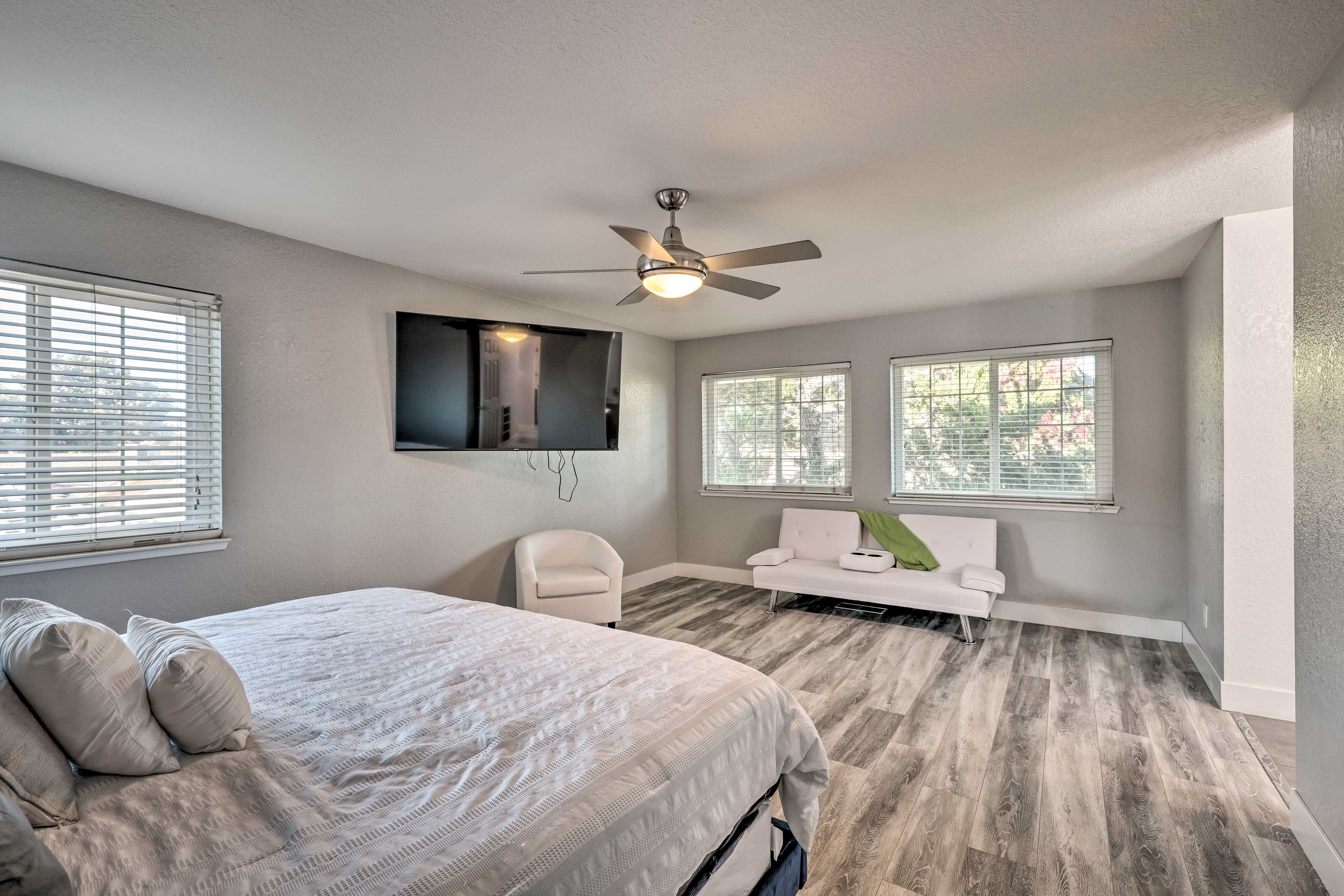 Bedroom 1 | California King Bed | En-Suite Bathroom