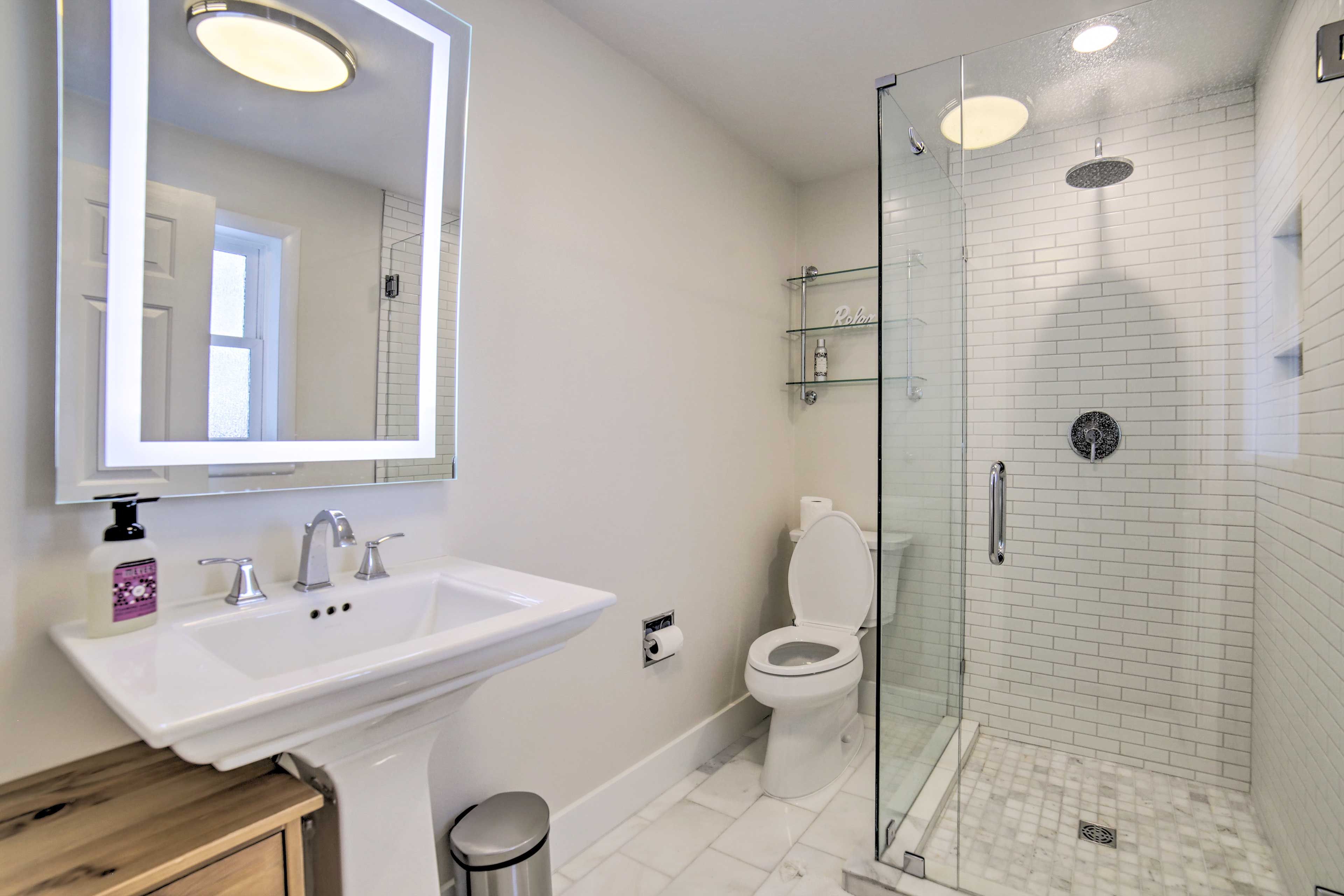 Full Bathroom