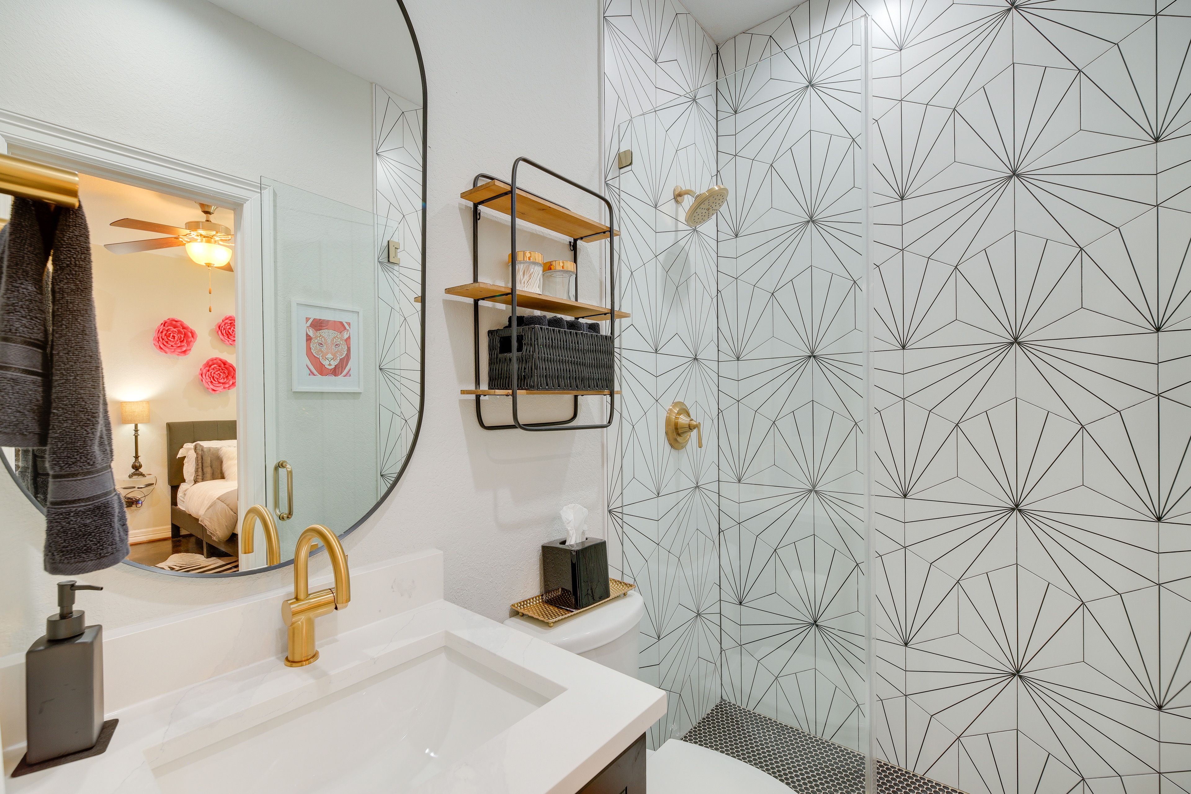 Jack & Jill Bathroom | Complimentary Toiletries